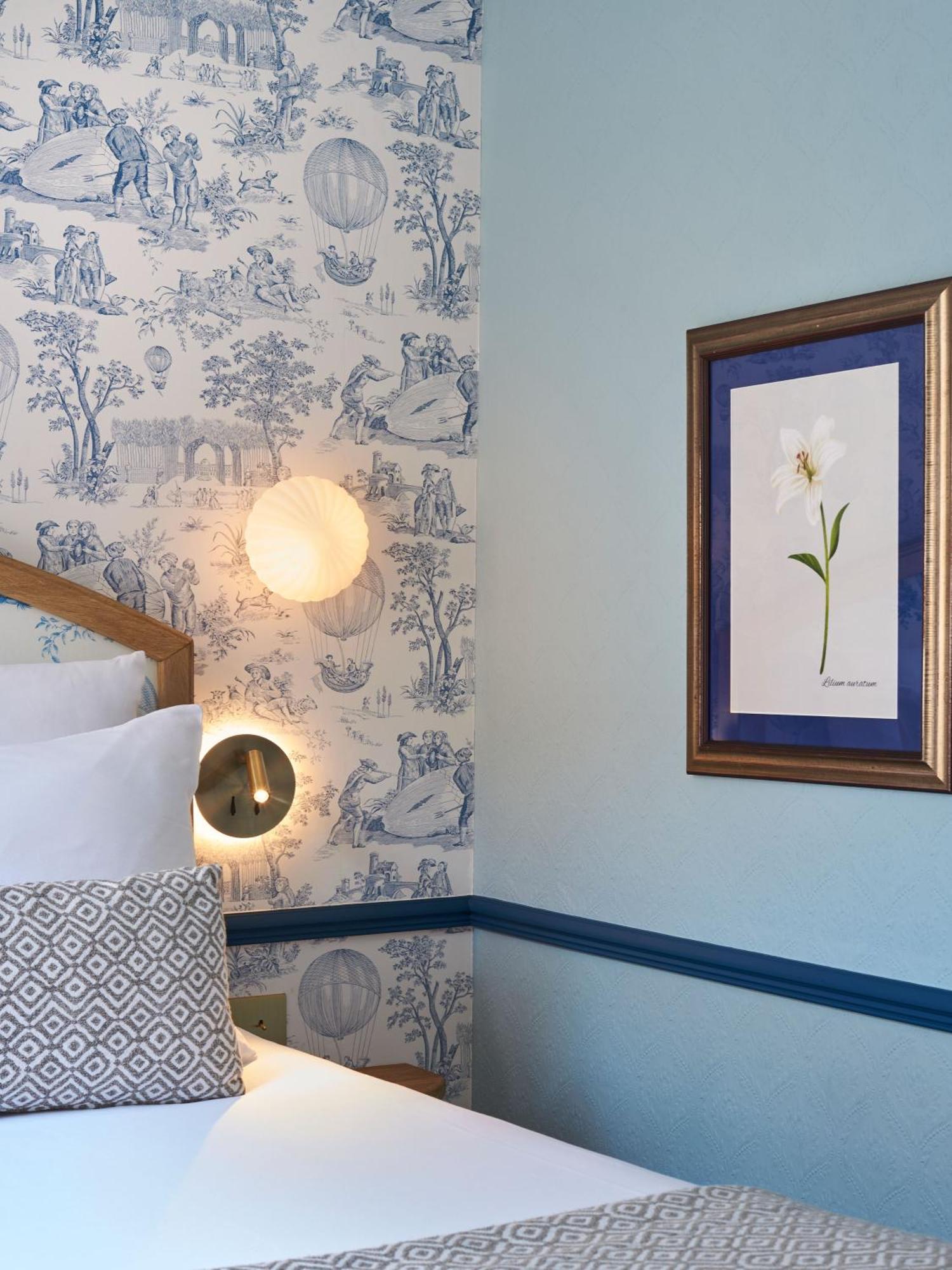 Hotel De Neuve By Happyculture
