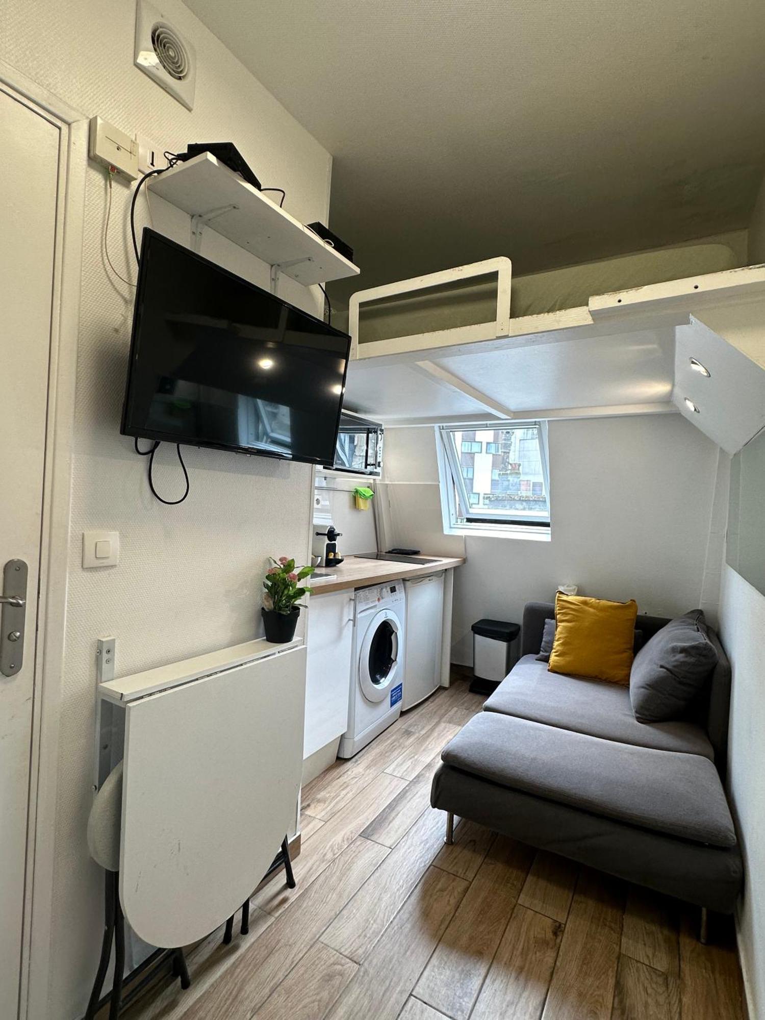 Cosy Near Champs-elysees - Arc De Triomphe Apartment Paris