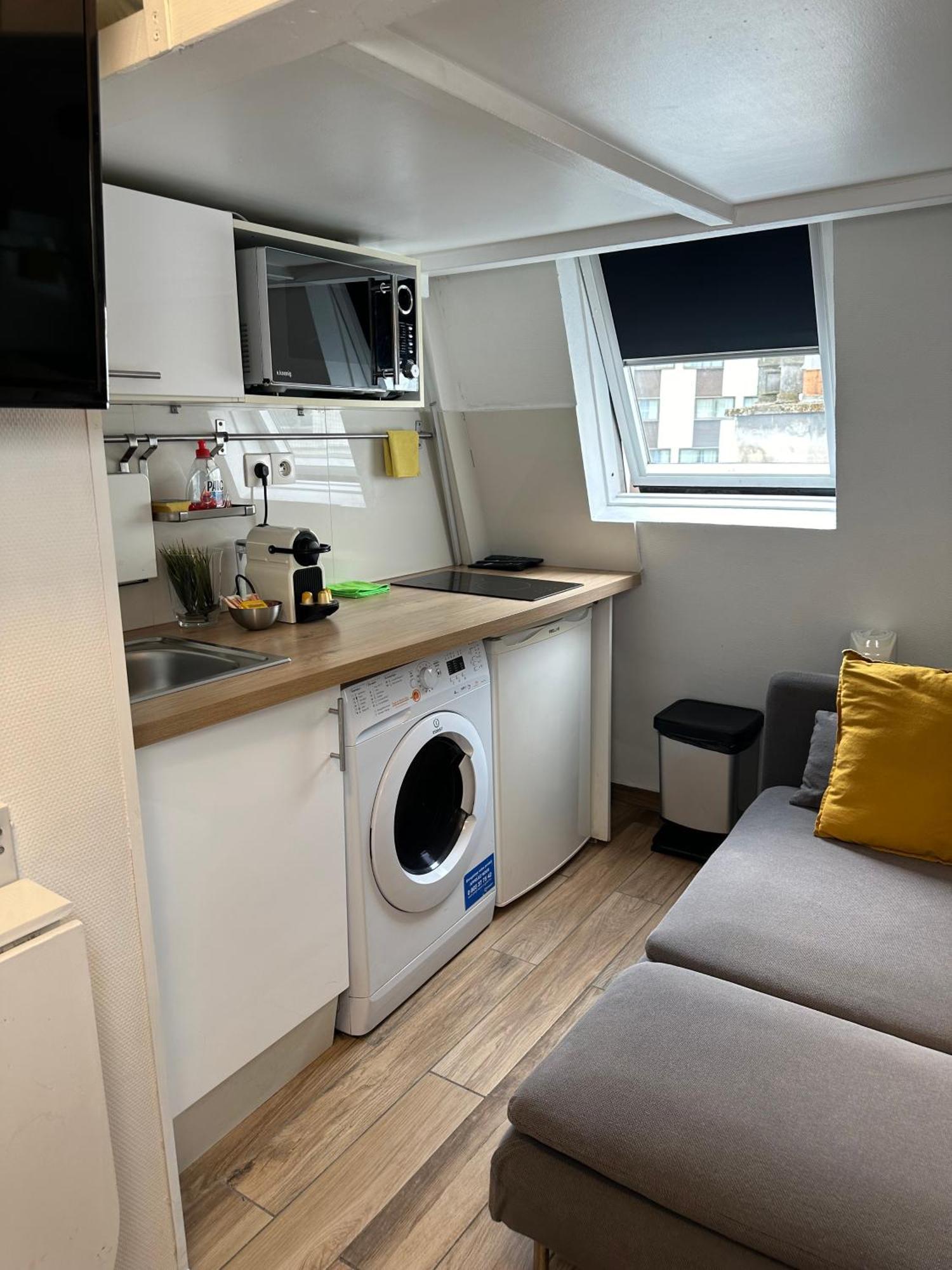 Cosy Near Champs-elysees - Arc De Triomphe Apartment Paris