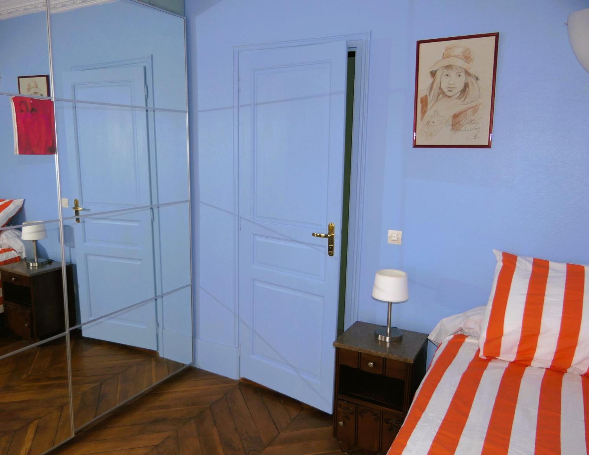 Bergere Opera Trevise - 2 Connecting With Private Bathroom And 1 Study - 35 M2 Homestay Paris