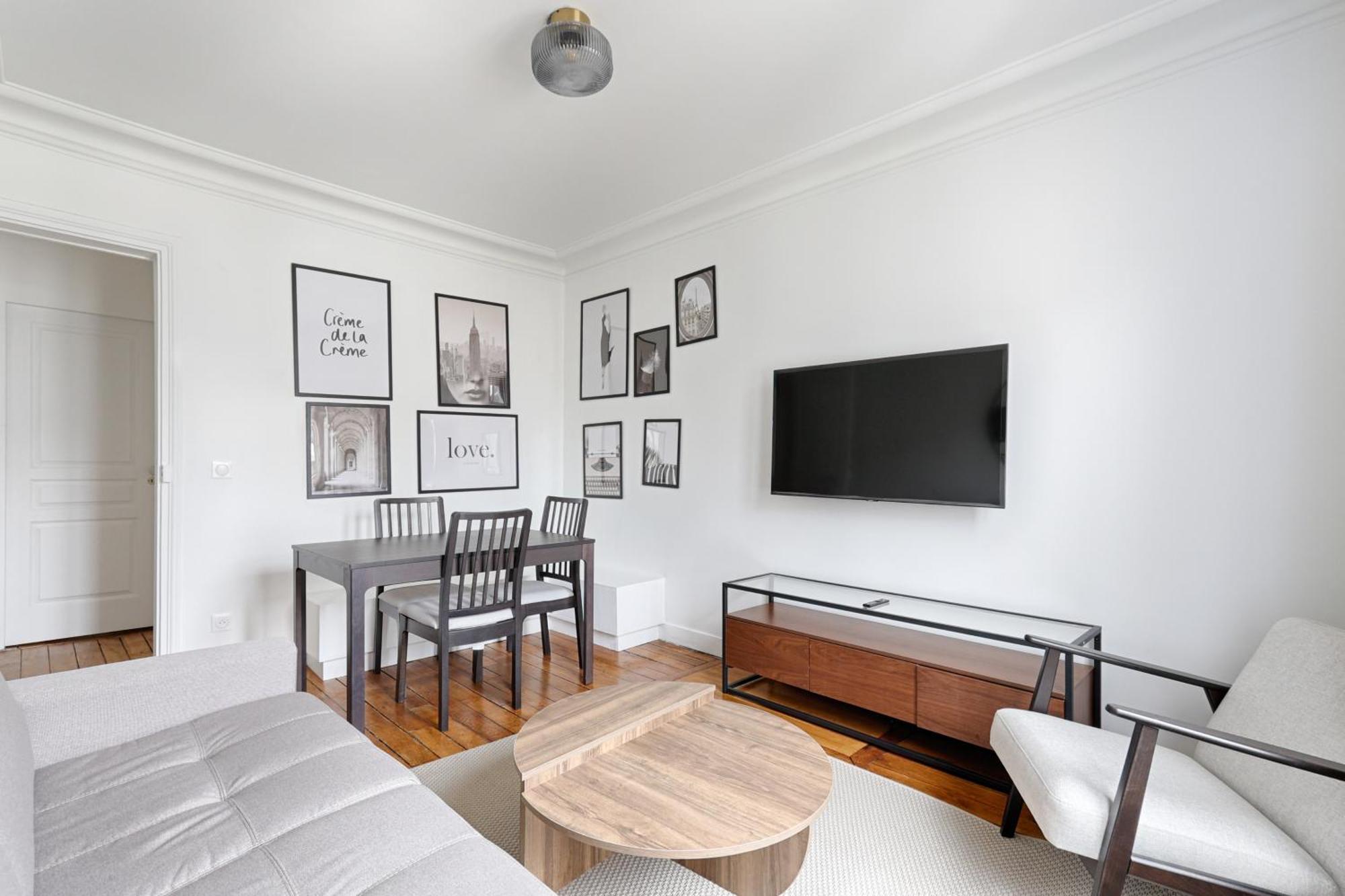 Montmartre Seveste Ii Magnifique 2br