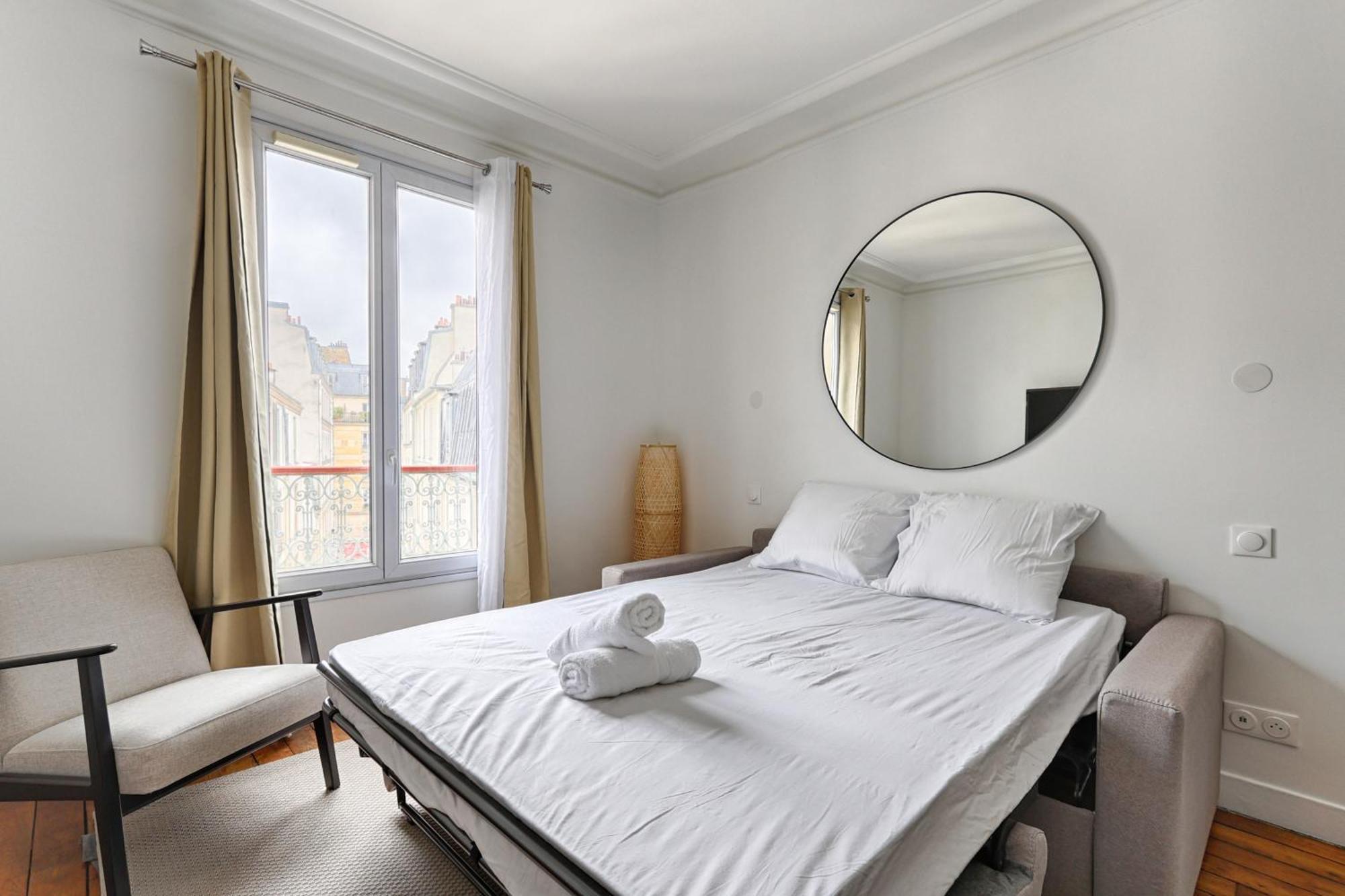 Montmartre Seveste Ii Magnifique 2br