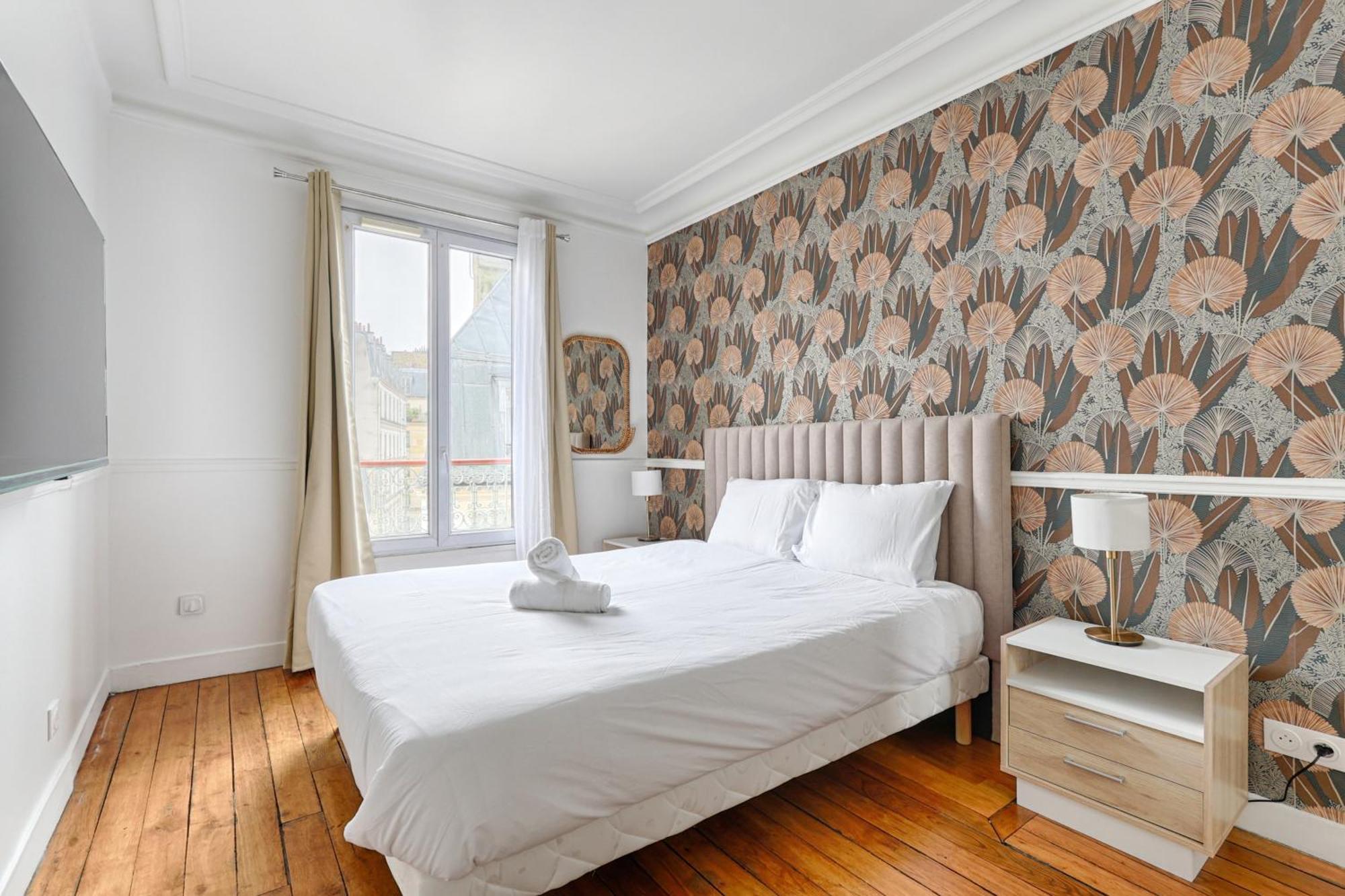 Montmartre Seveste Ii Magnifique 2br *