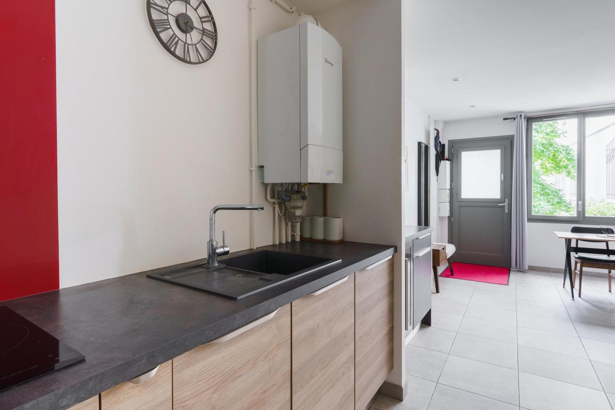 Bright And Airy 1bd Quartier De La Gare Appartamento *