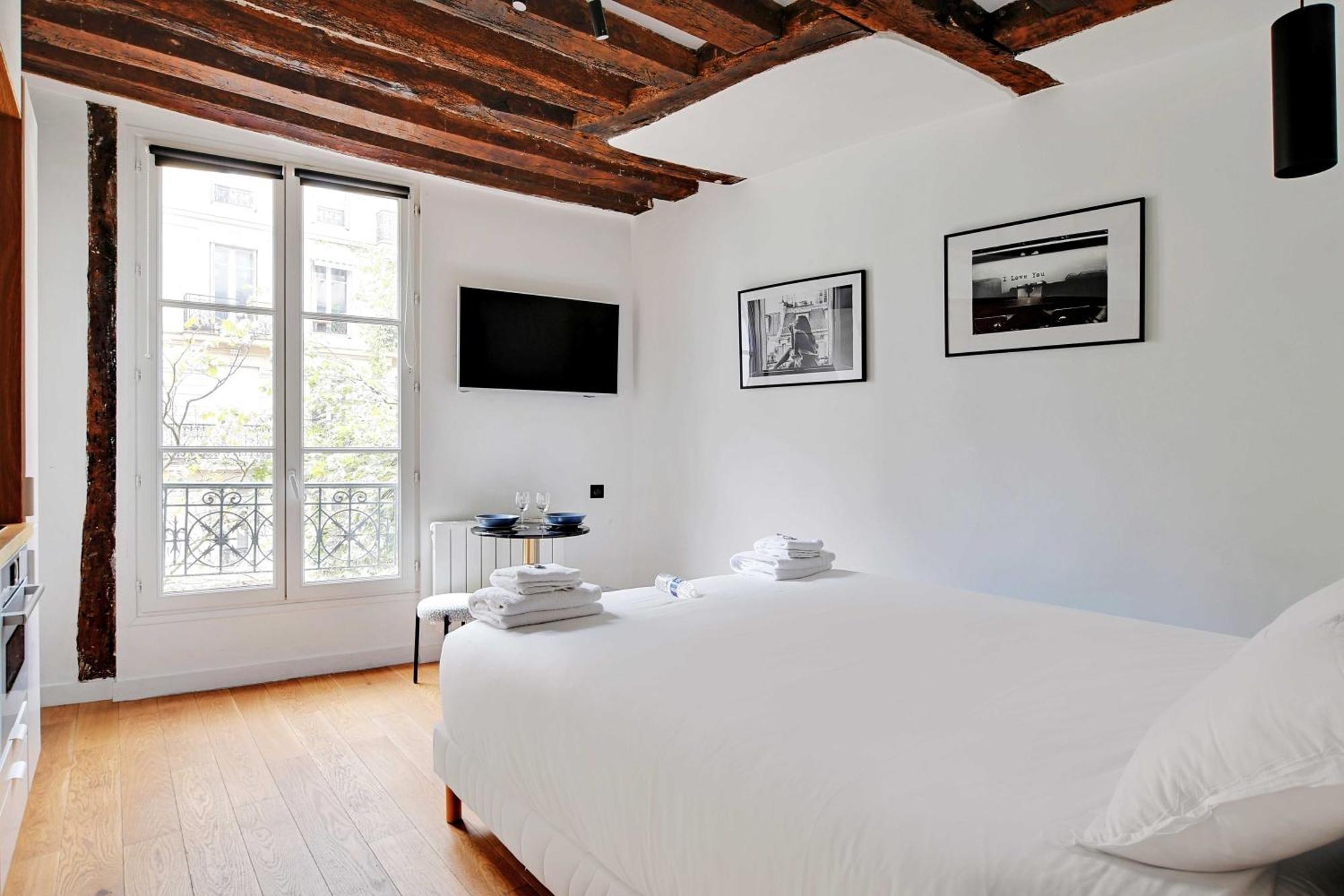 Charming A-c - 2p - Le Marais Appartamento *