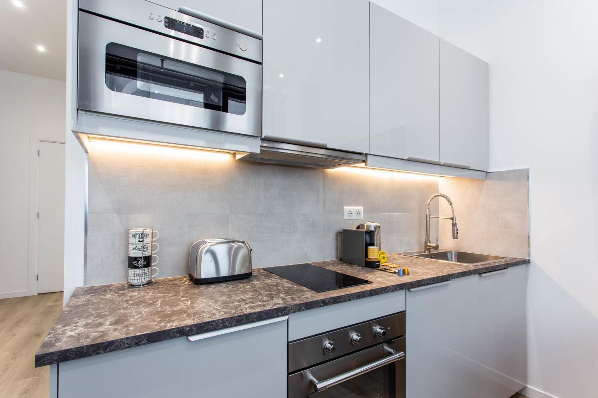 Intimate - 1br-4p - Republique Apartment *