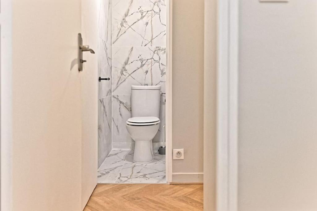 Spacieux Et Paisible 19eme Apartment *