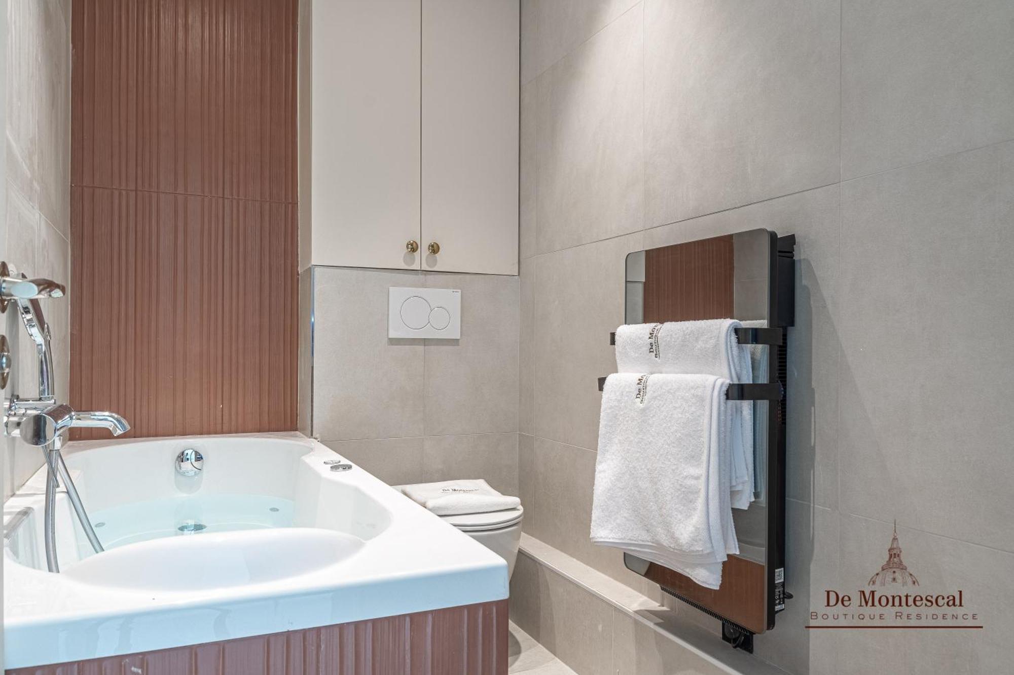 De Montescal - Hot Tub And Ac Cosy A Prime Location 40m2 *