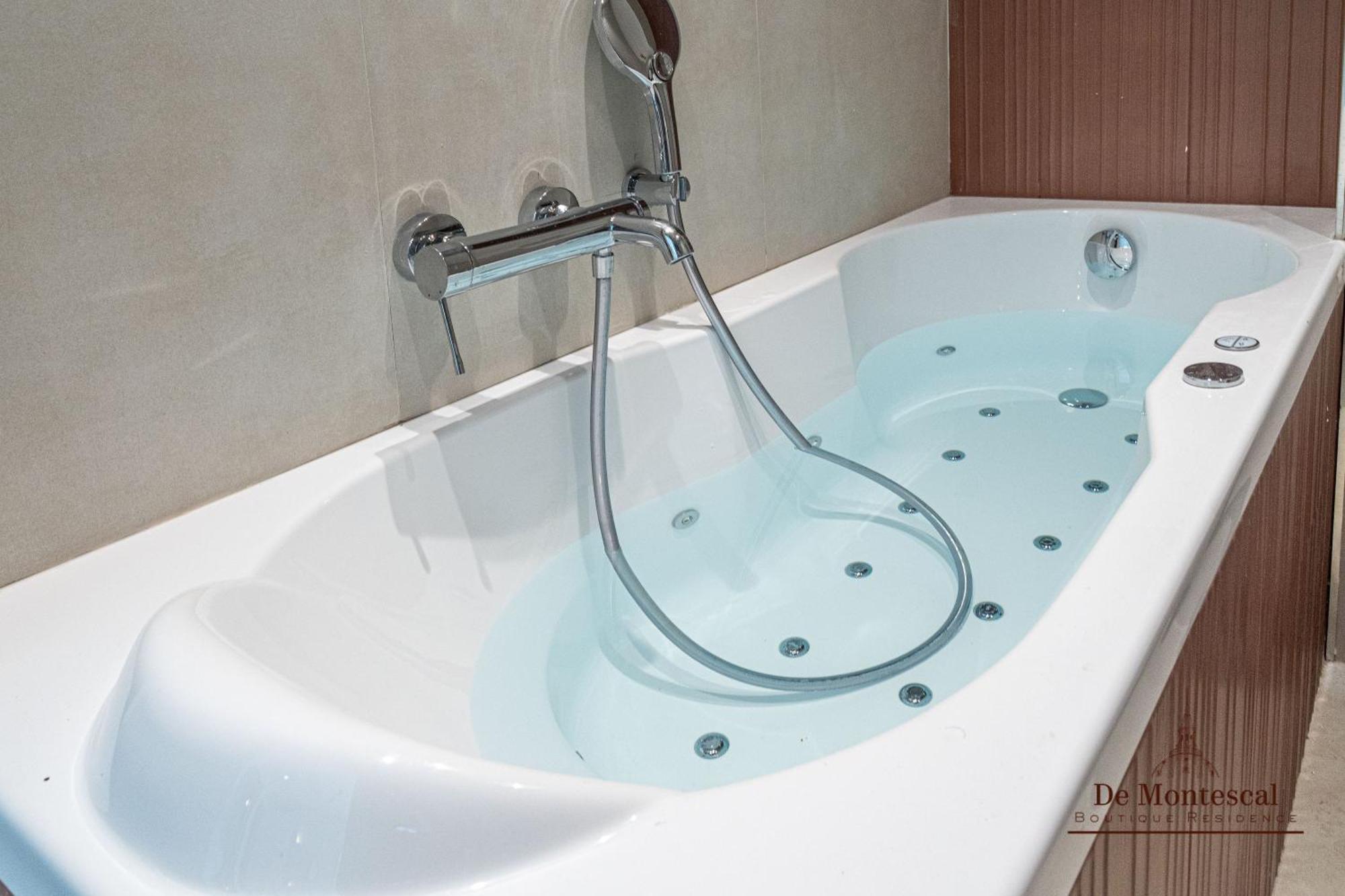 De Montescal - Hot Tub And Ac Cosy A Prime Location 40m2 Appartamento