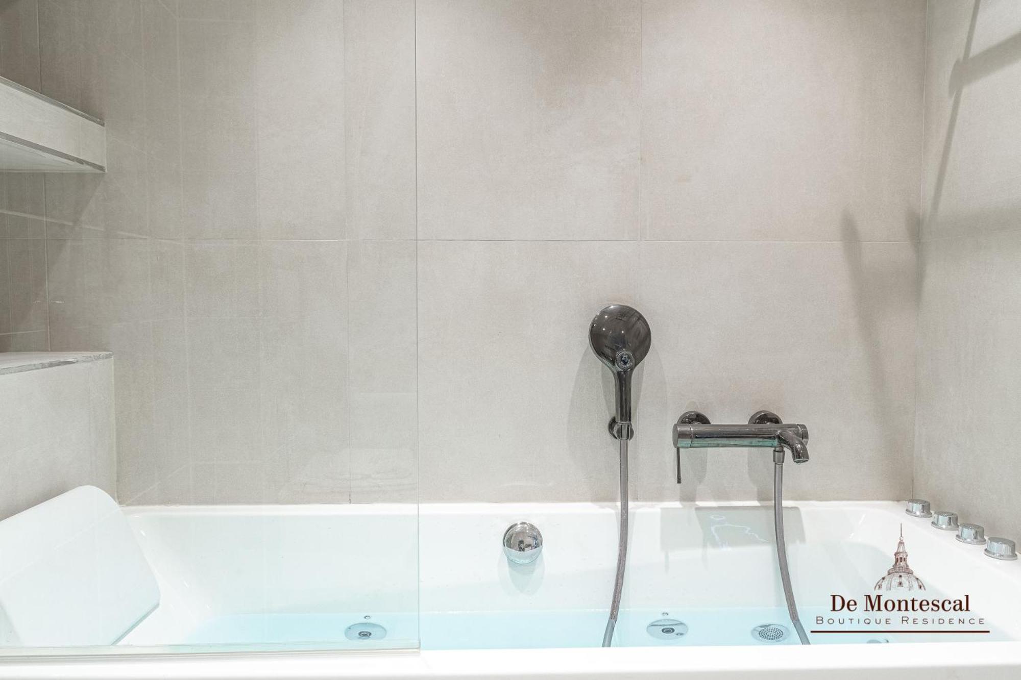 De Montescal - Hot Tub And Ac Cosy A Prime Location 40m2 Appartamento