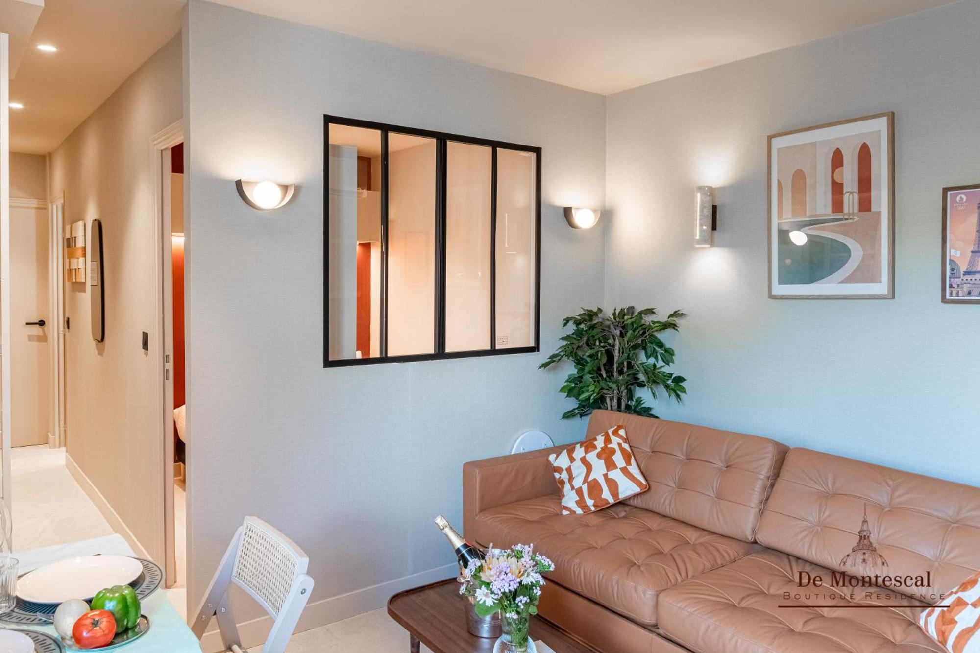 De Montescal Montparnasse Ac In A Prime Location 22 -36m2 Apartment Paris