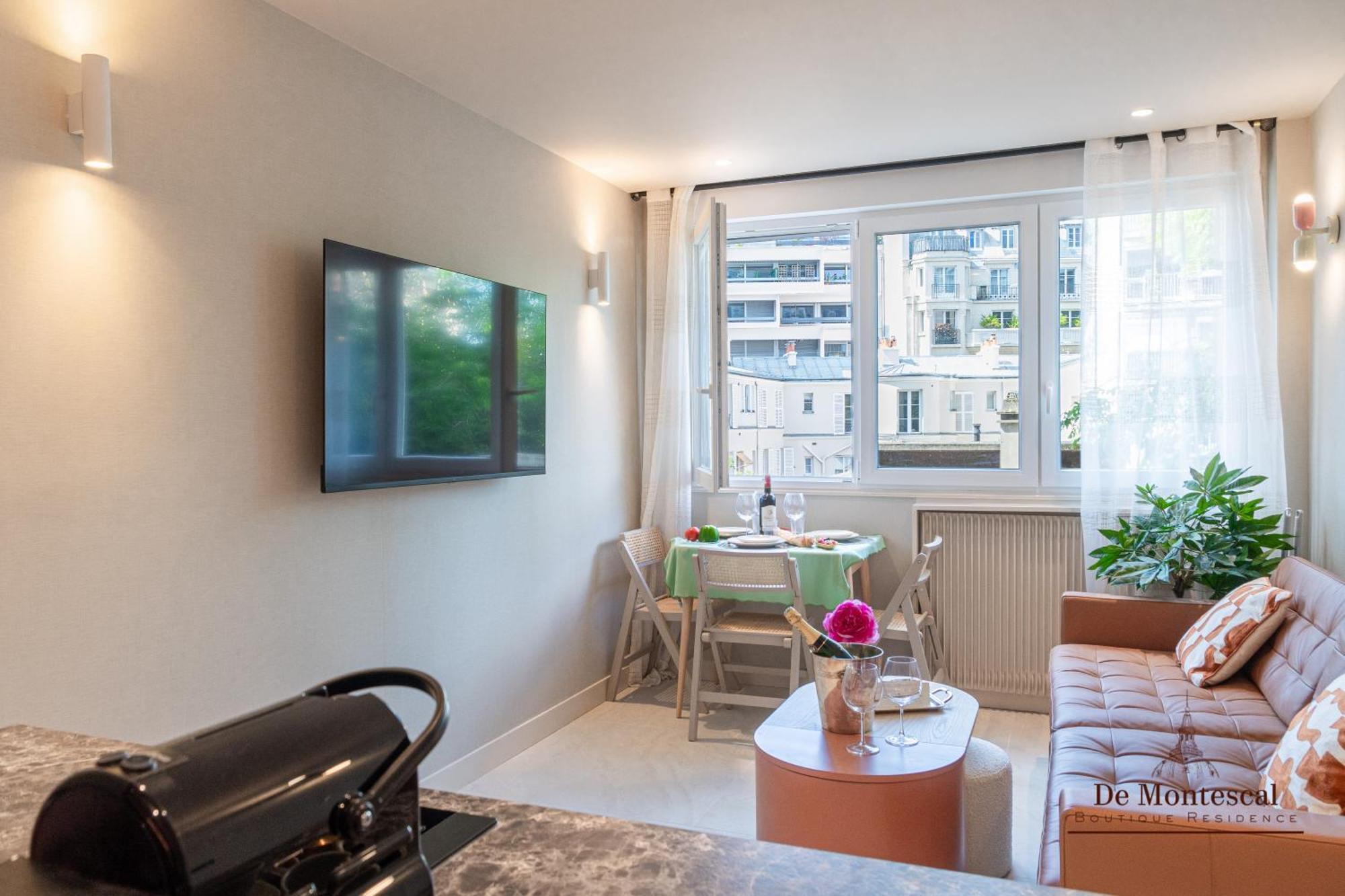 De Montescal Montparnasse Ac In A Prime Location 22 -36m2