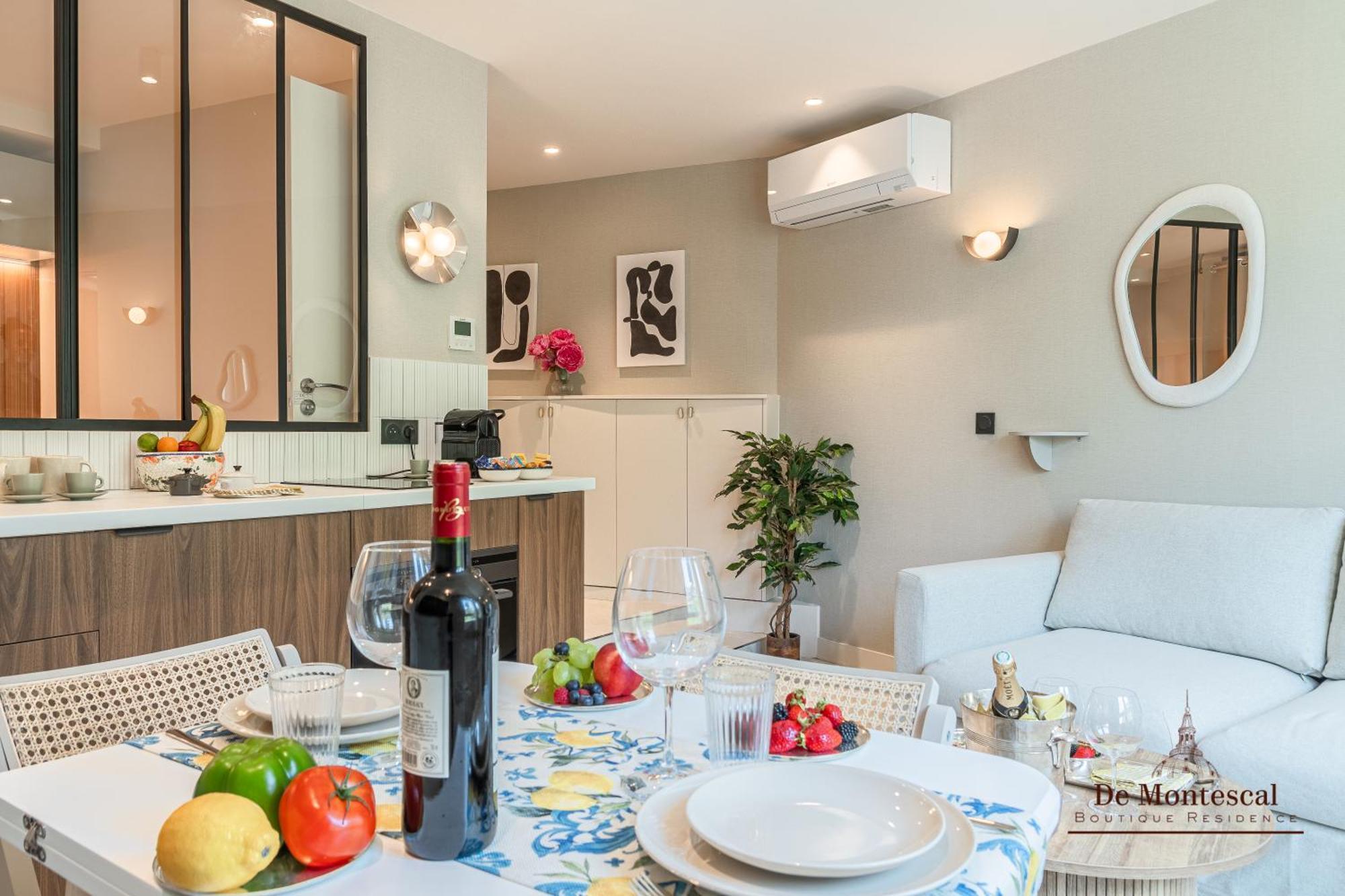 Apartment De Montescal Montparnasse Ac In A Prime Location 22 -36m2 *
