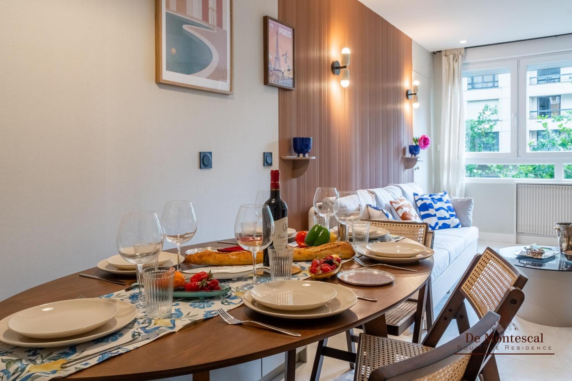 De Montescal Montparnasse Ac In A Prime Location 22 -36m2 Paris