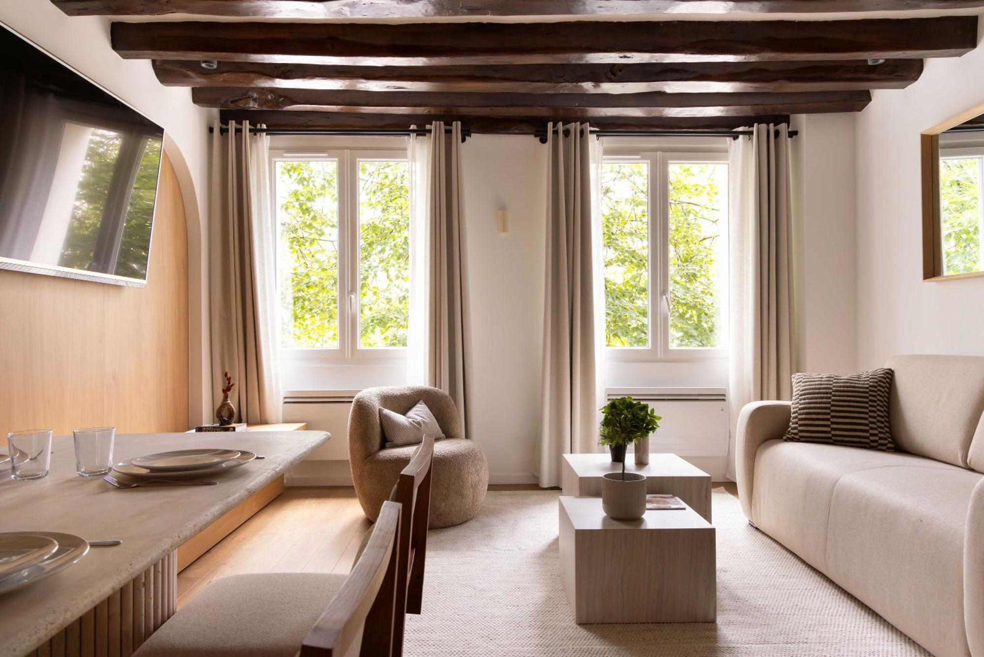 Refurbished - 2br-6p - Chatelet