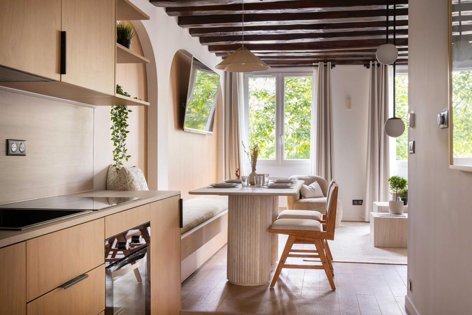 Refurbished - 2br-6p - Chatelet