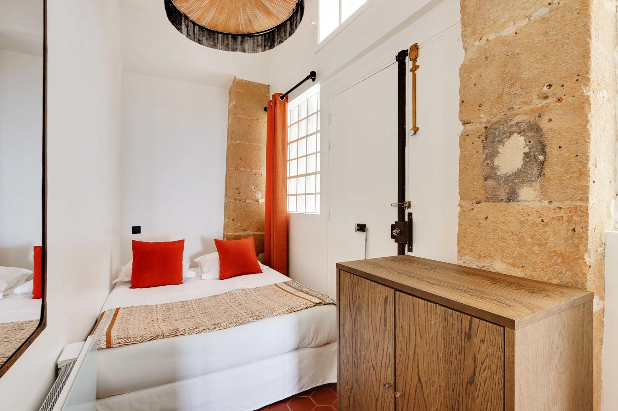 Refinement & Parisian Charm - Marais * Paris