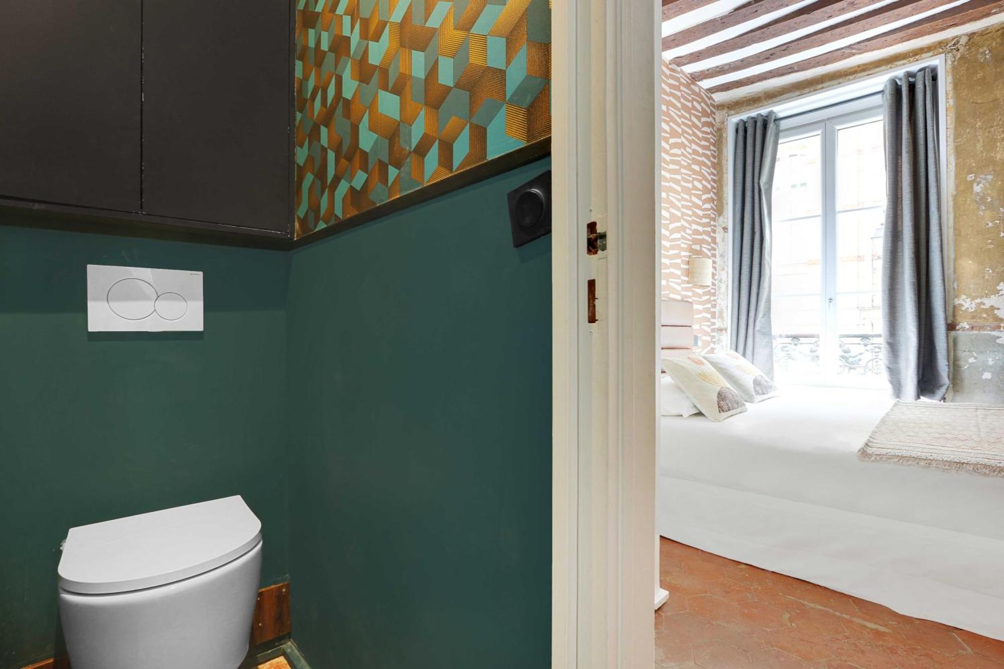 Apartment Refinement & Parisian Charm - Marais Paris