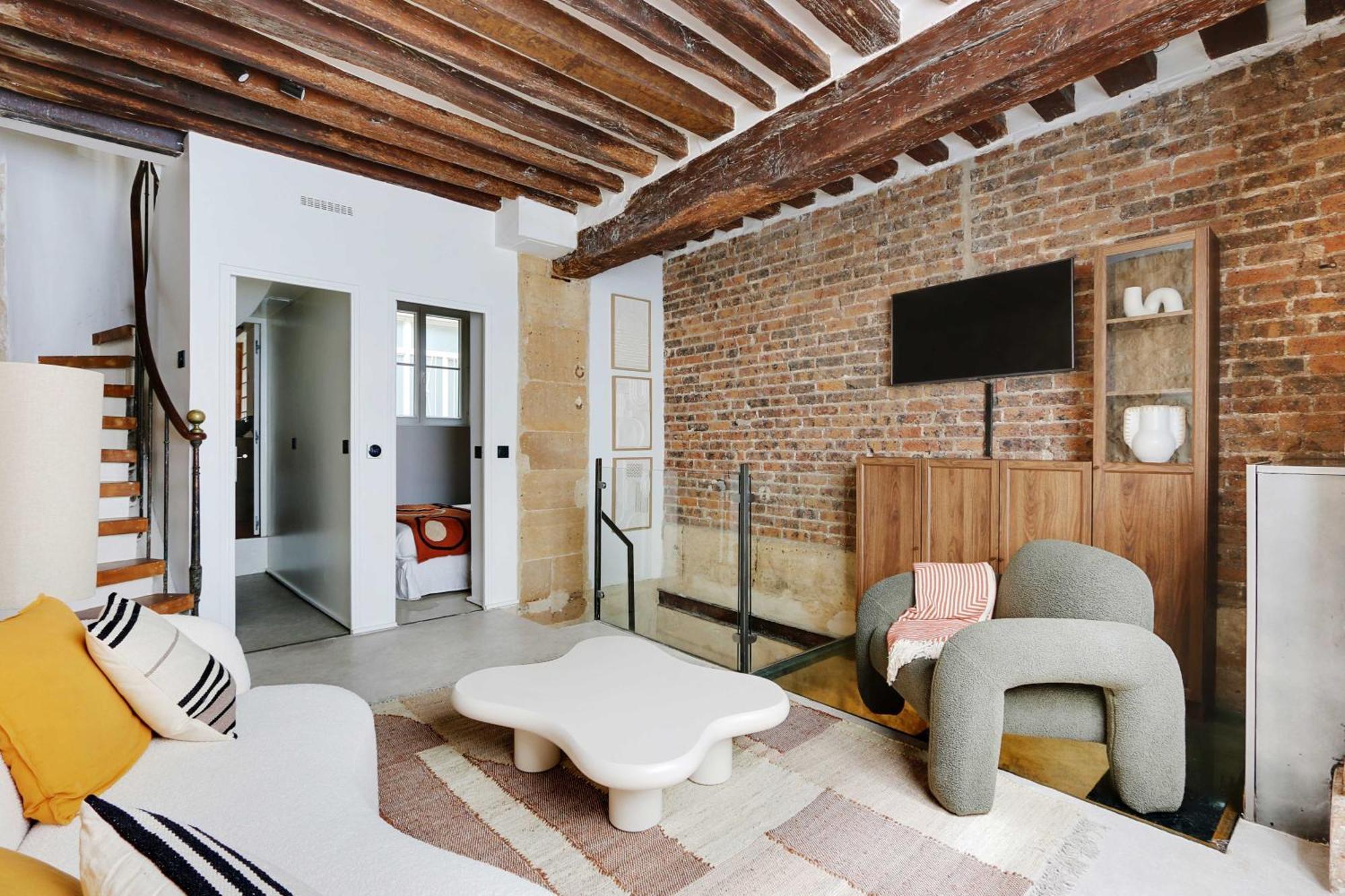 Refinement & Parisian Charm - Marais Appartamento Parigi