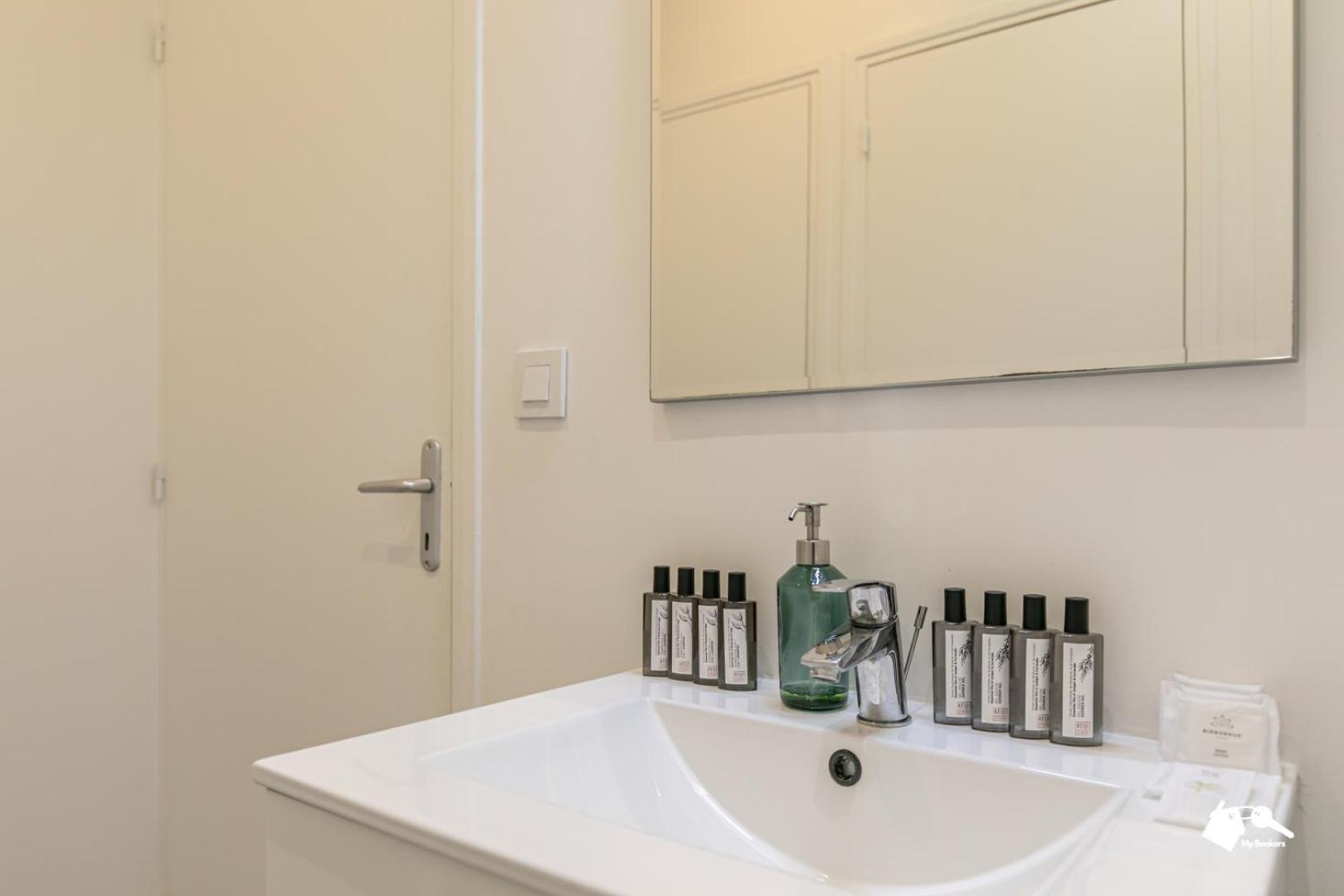 Mba - Petion Splendide Apartment Paris