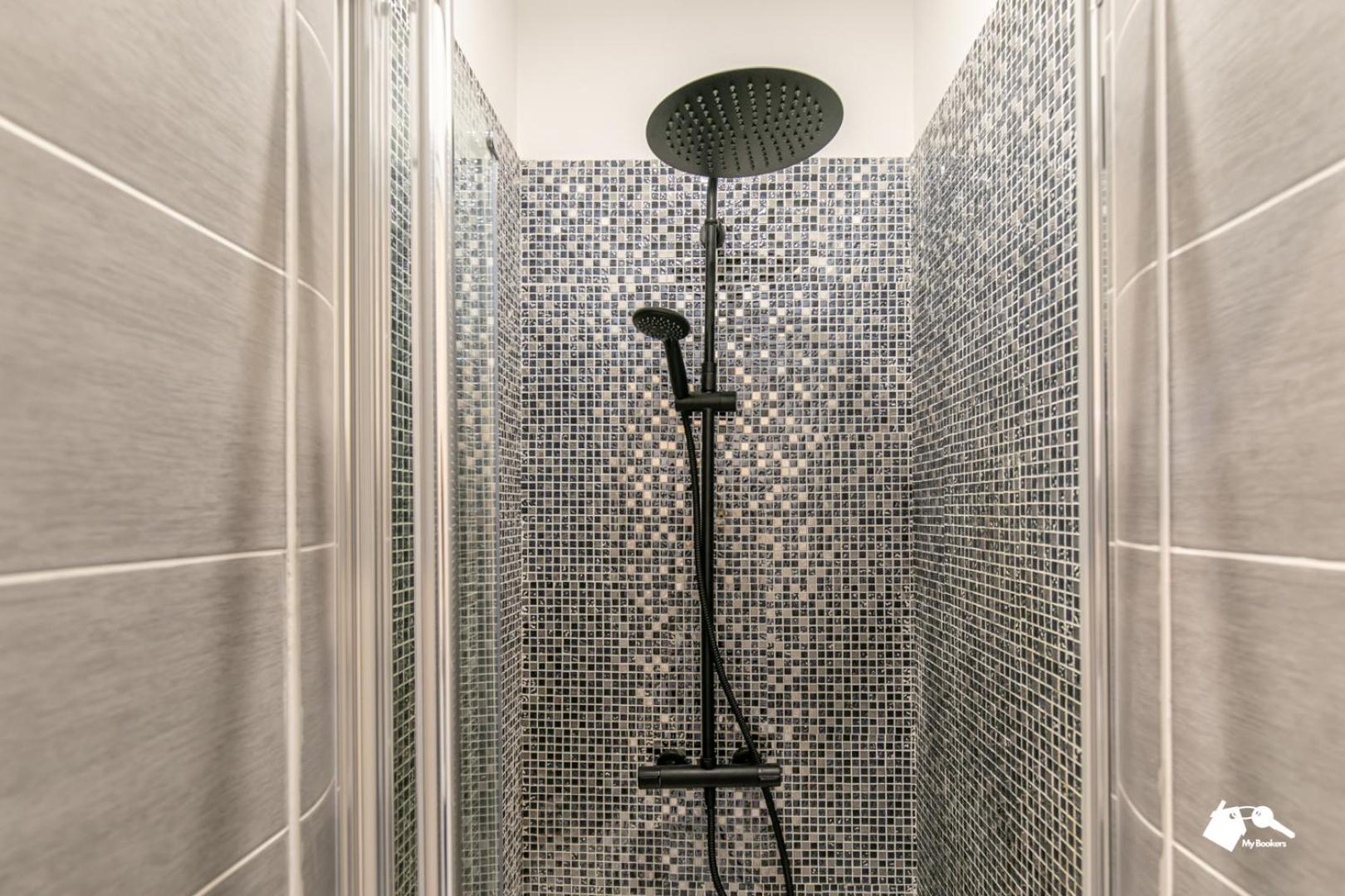 Apartment Mba - Petion Splendide Paris