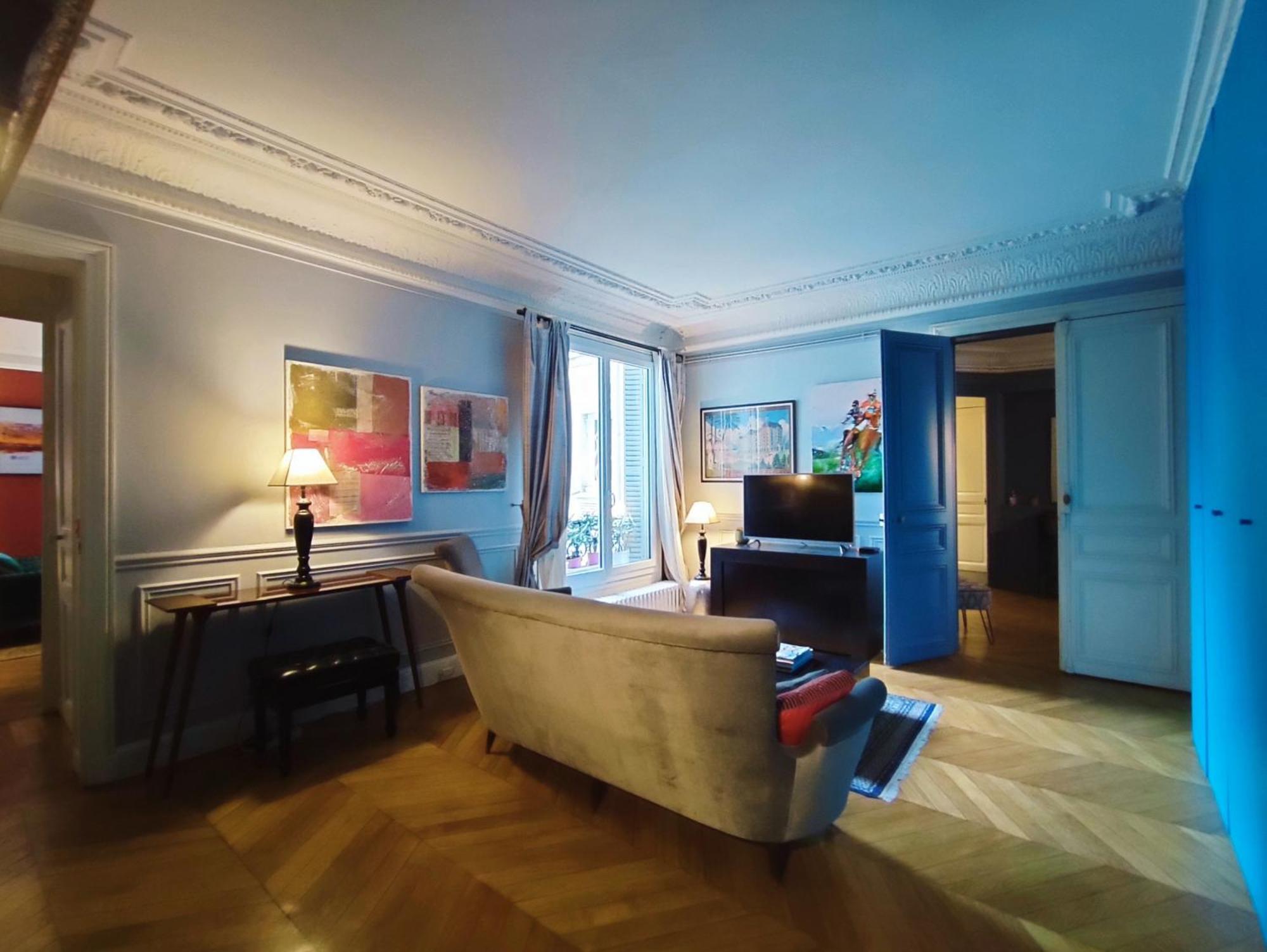 Rue De Berri - 8 * Parigi