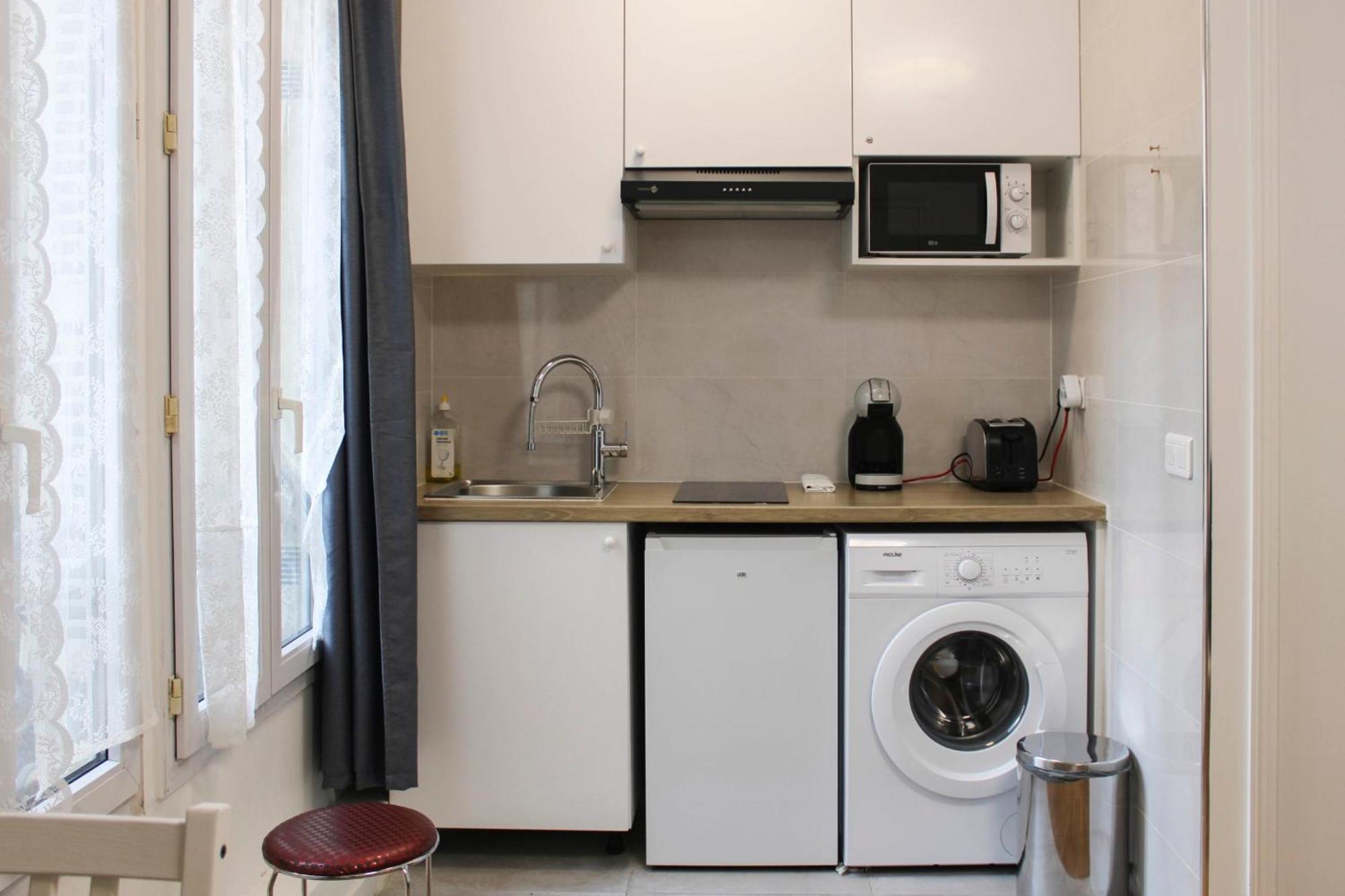 Beautiful Family Studio In The 13th Appartamento