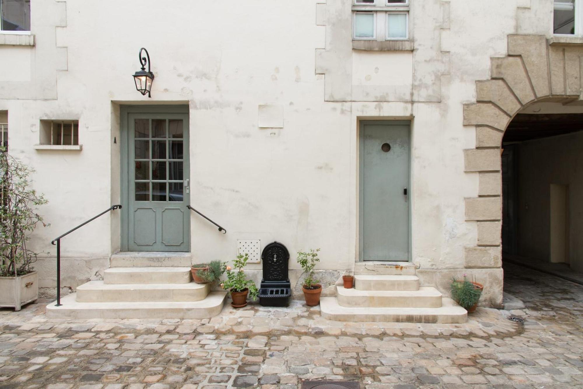 St Germain Des Pres - 2br - Cityapartmentstay Parigi