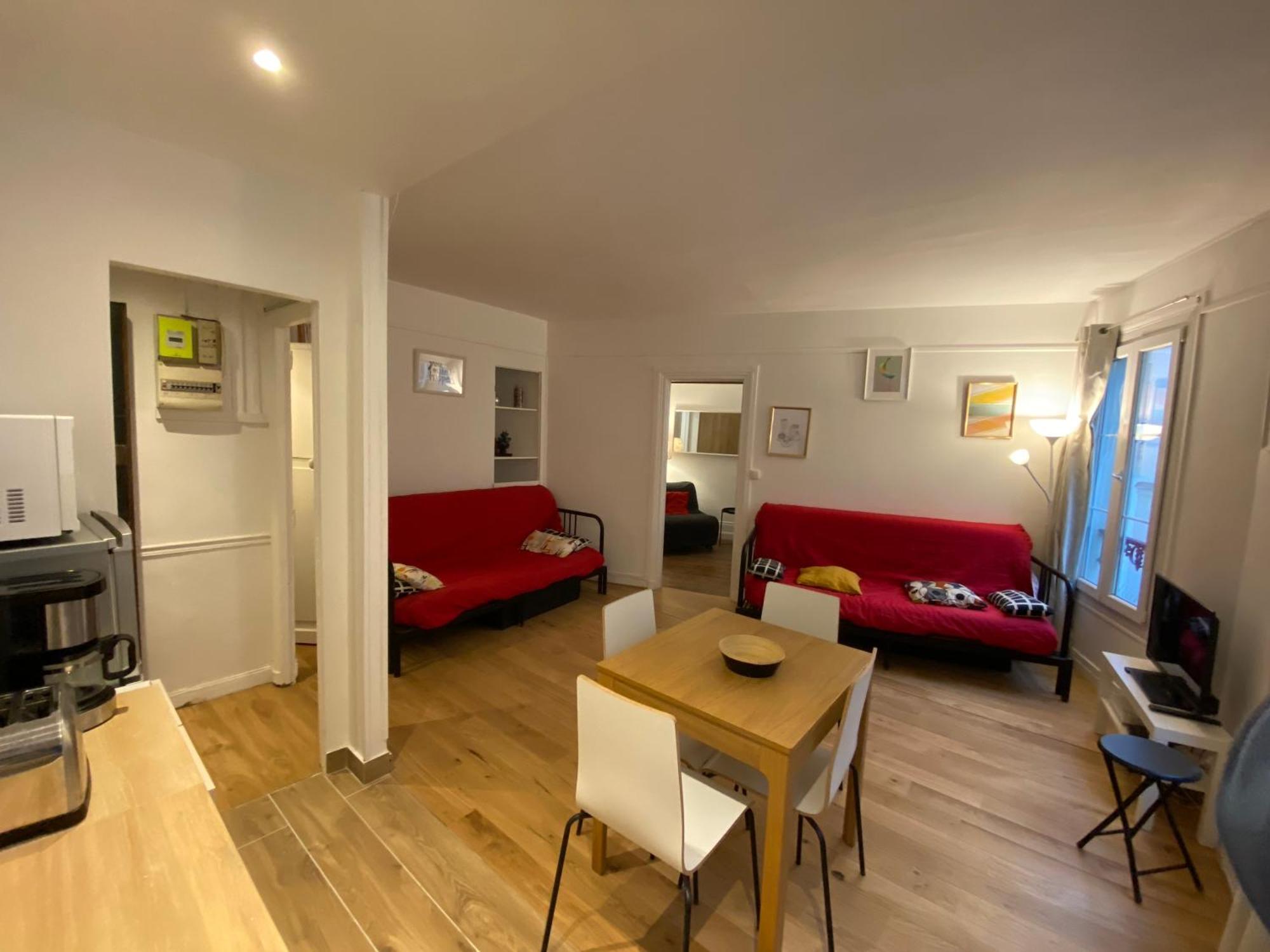 Apartment Sacre Coeur Montmartre Et Tour Eiffel, 8 People, Paris