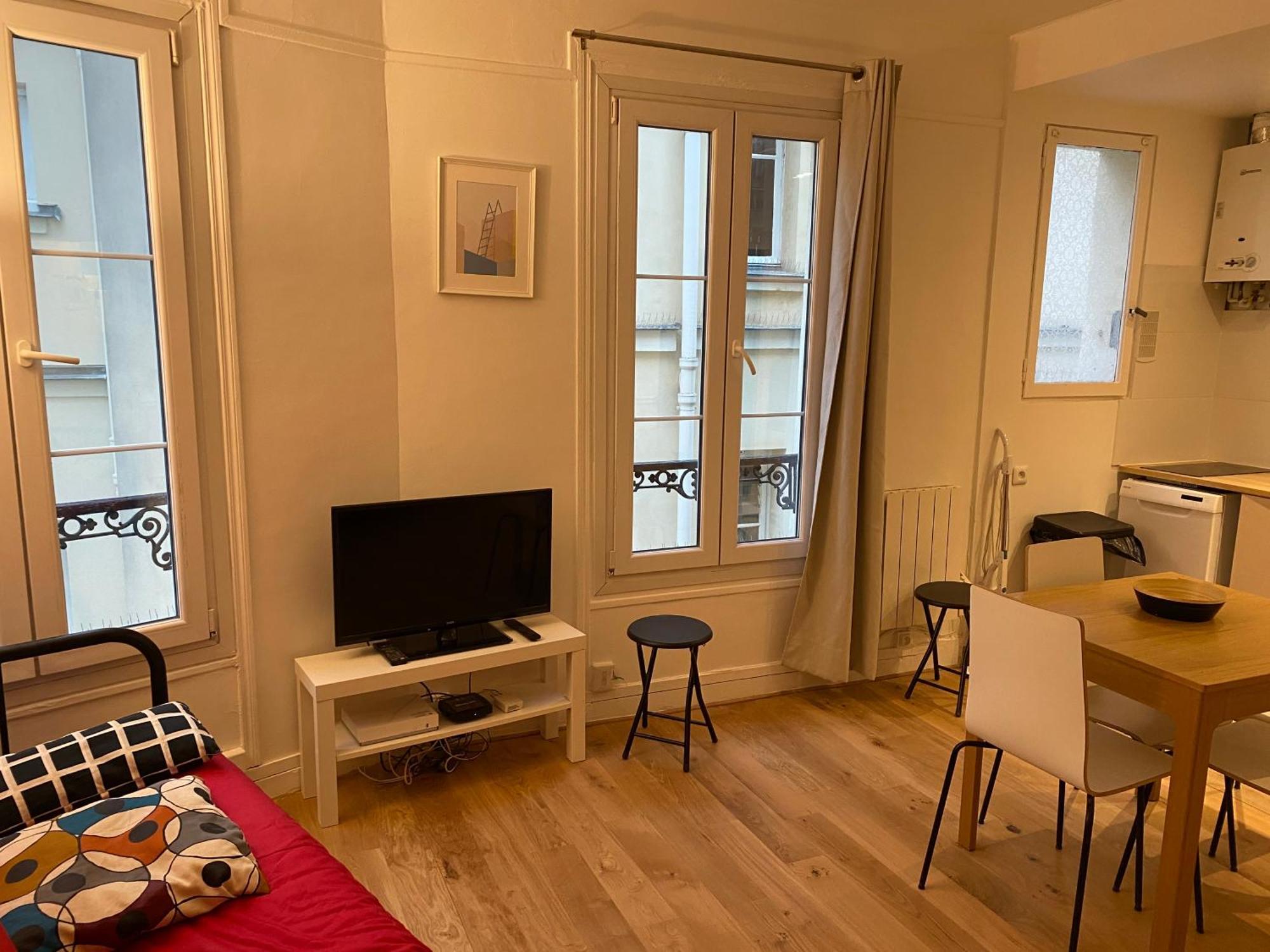 Apartment Sacre Coeur Montmartre Et Tour Eiffel, 8 People,