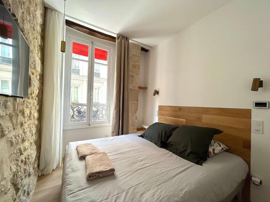Appartamento Louvre -notre Dame 2bd, 2bath Ac *