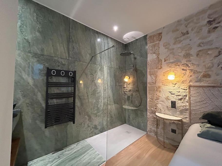 Appartamento Louvre -notre Dame 2bd, 2bath Ac *