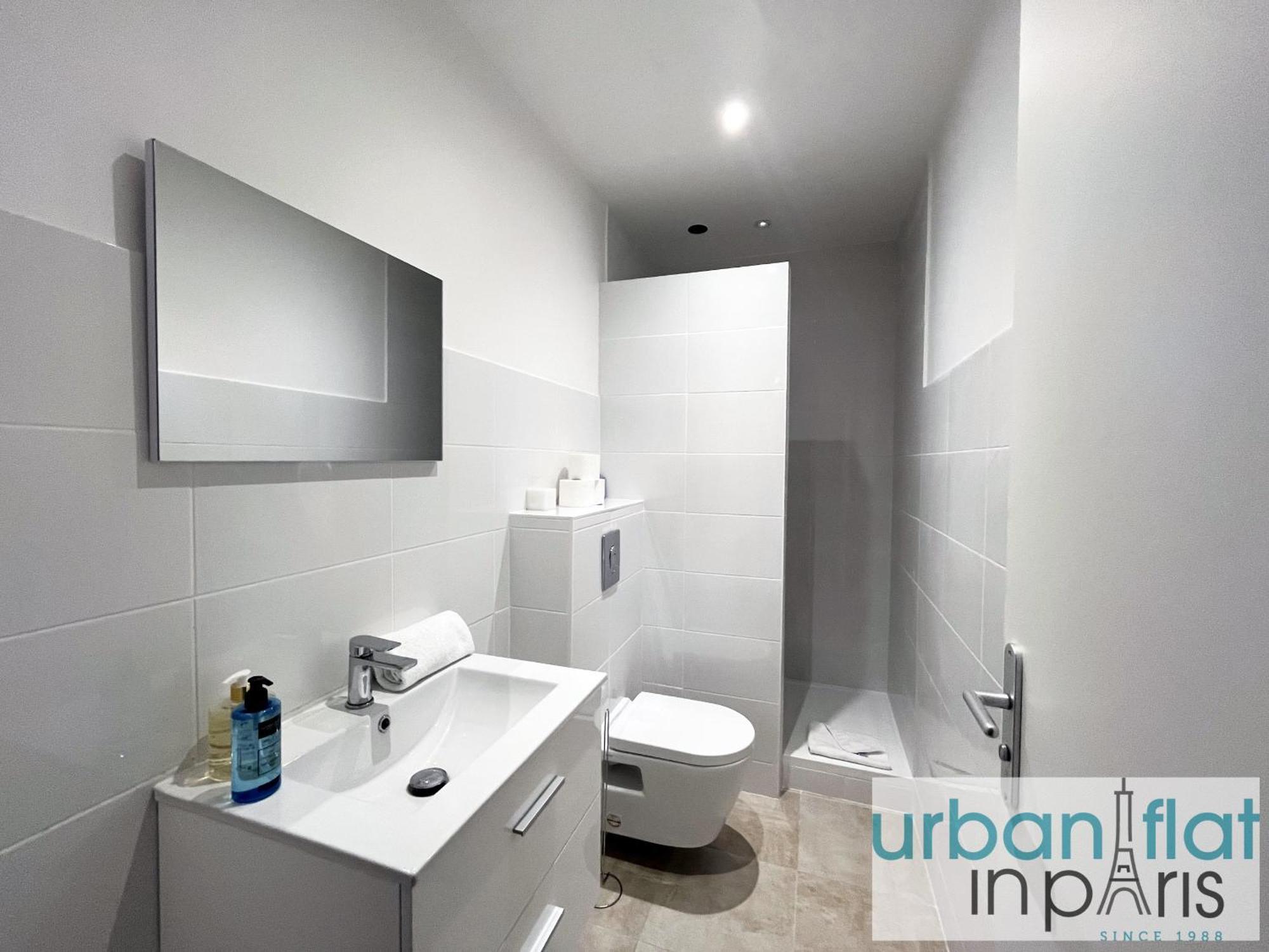 Urban Flat 168 - Spacious 1-bedroom In Appartamento *