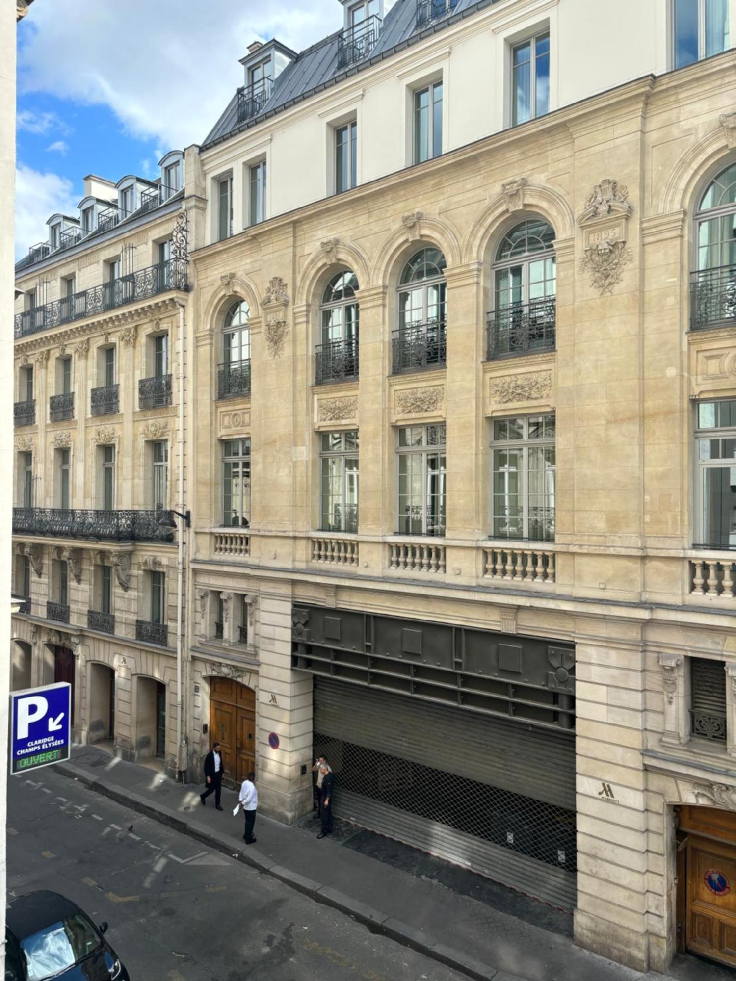 Ponthieu * Paris