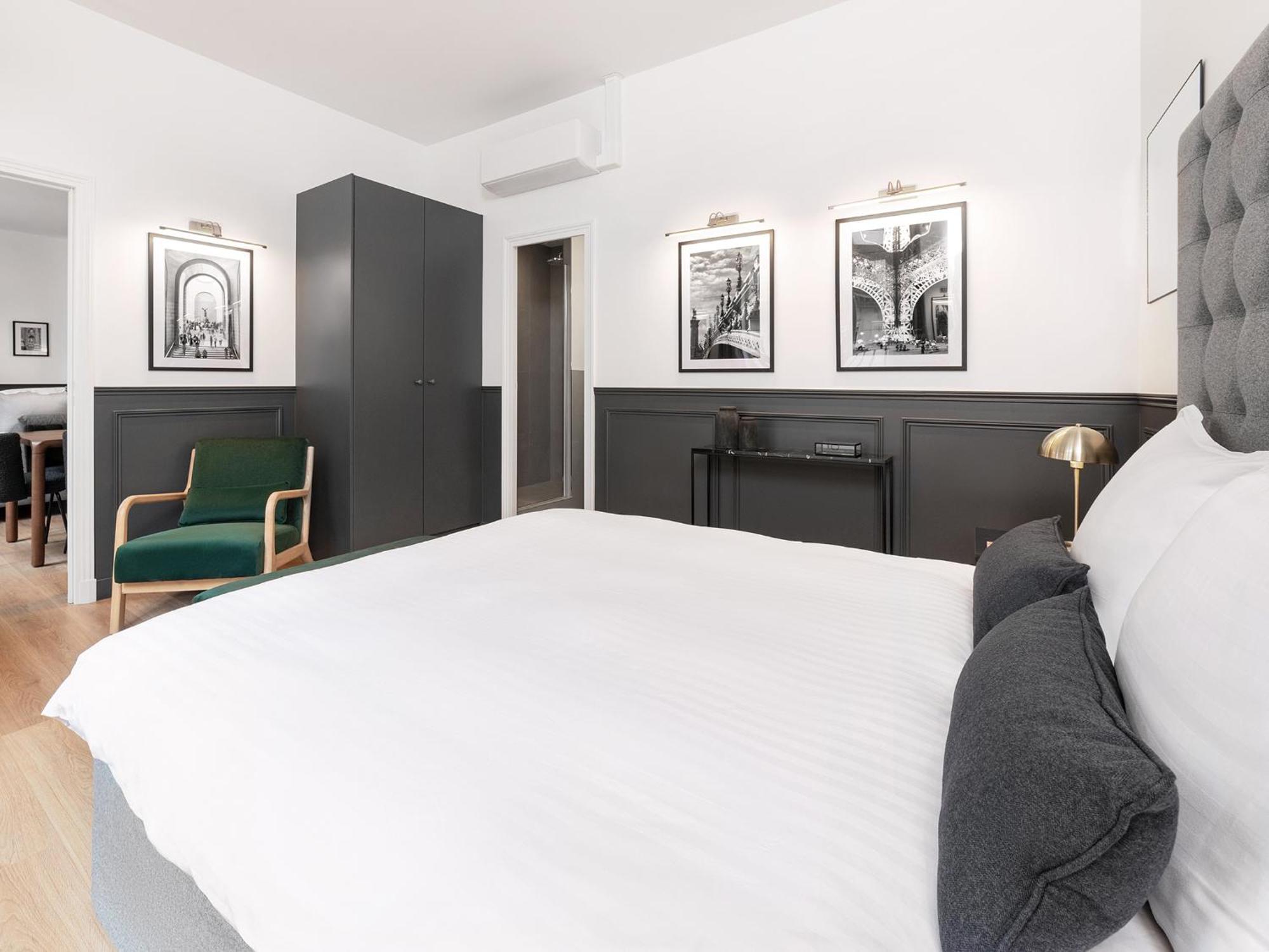 Livinparis Luxury Ac 3 Bedrooms Le Louvre Ii Parigi