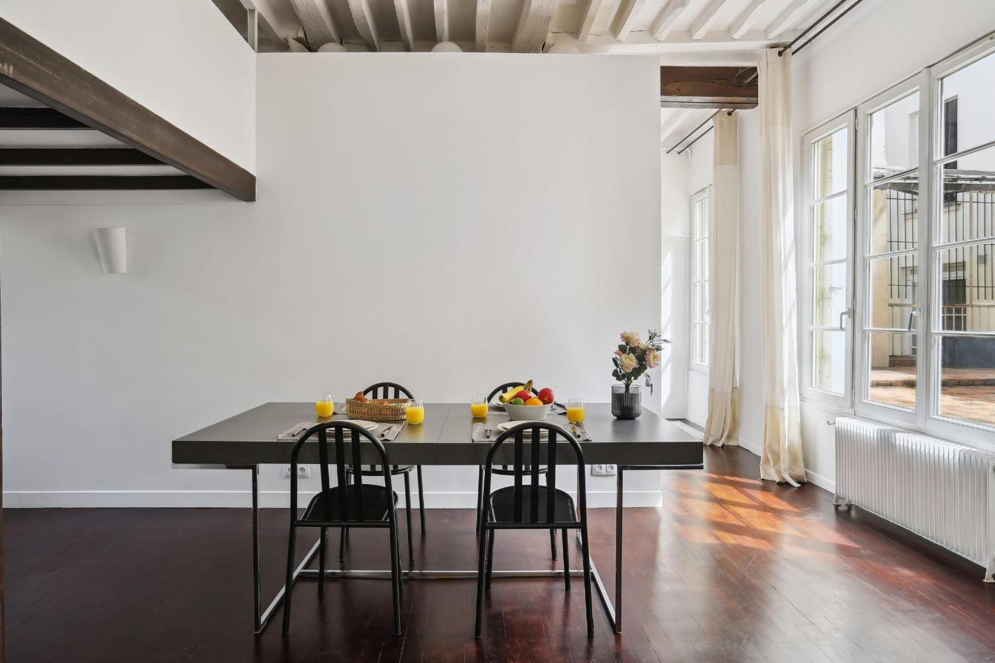 Saint Germain & Buci - 2br - Cityapartmentstay