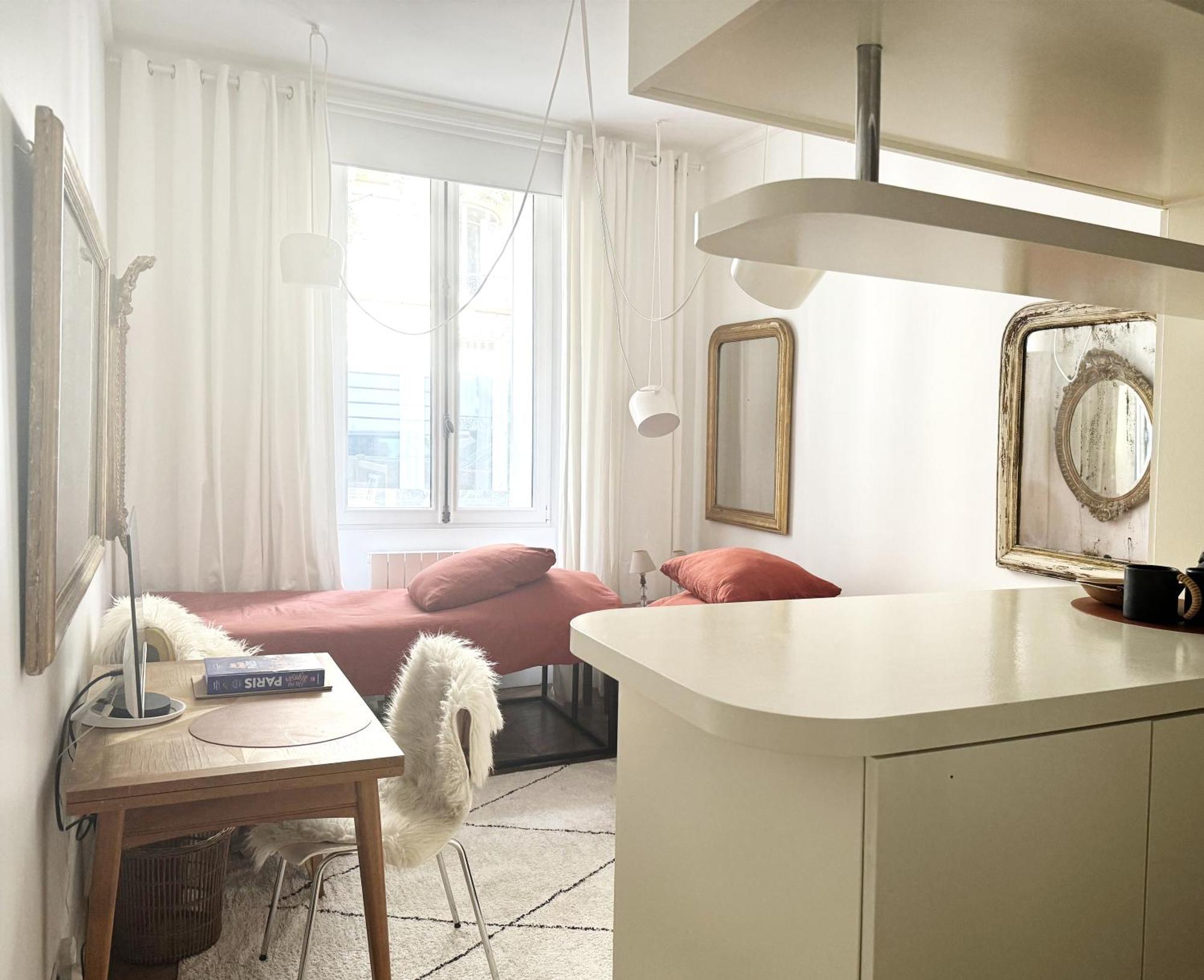 Climatise Pour 1 Ou 2 Personnes Au 109 Avenue Mozart 16 Appartamento
