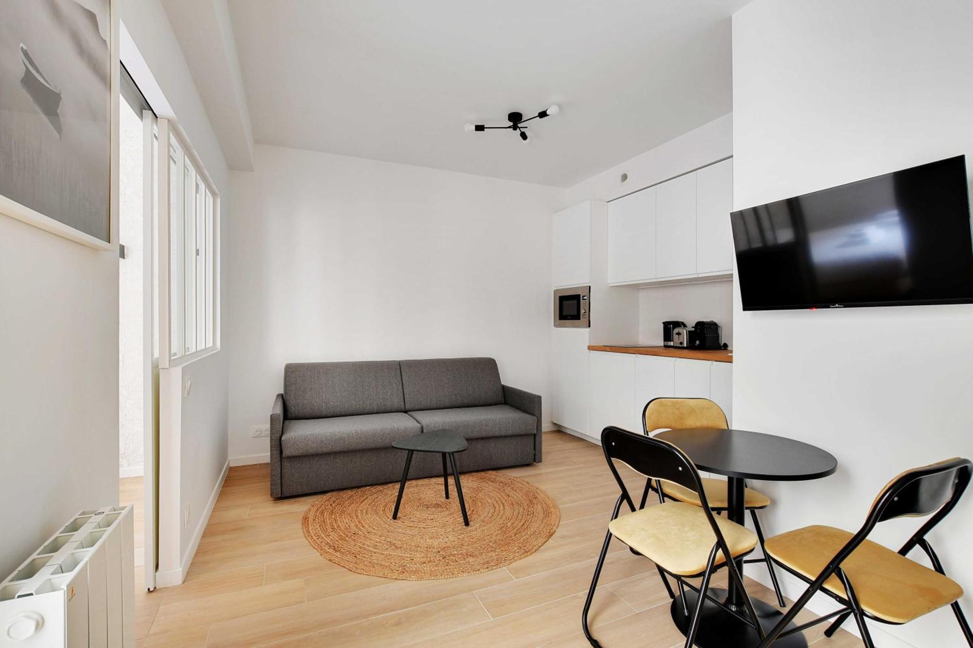Holiday home Republique Paris