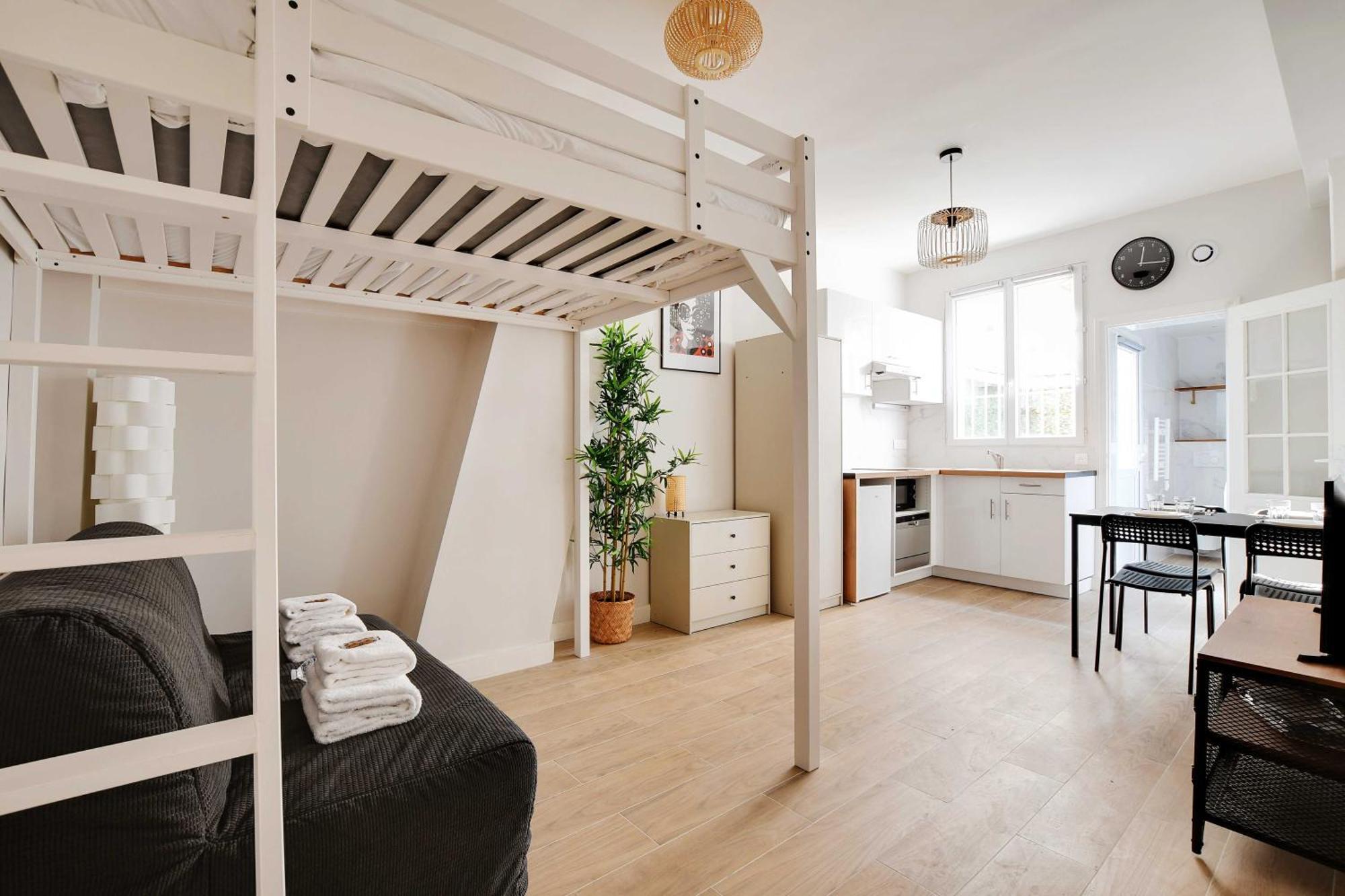 Studio With Garden - 4p - Canal St Martin Paris