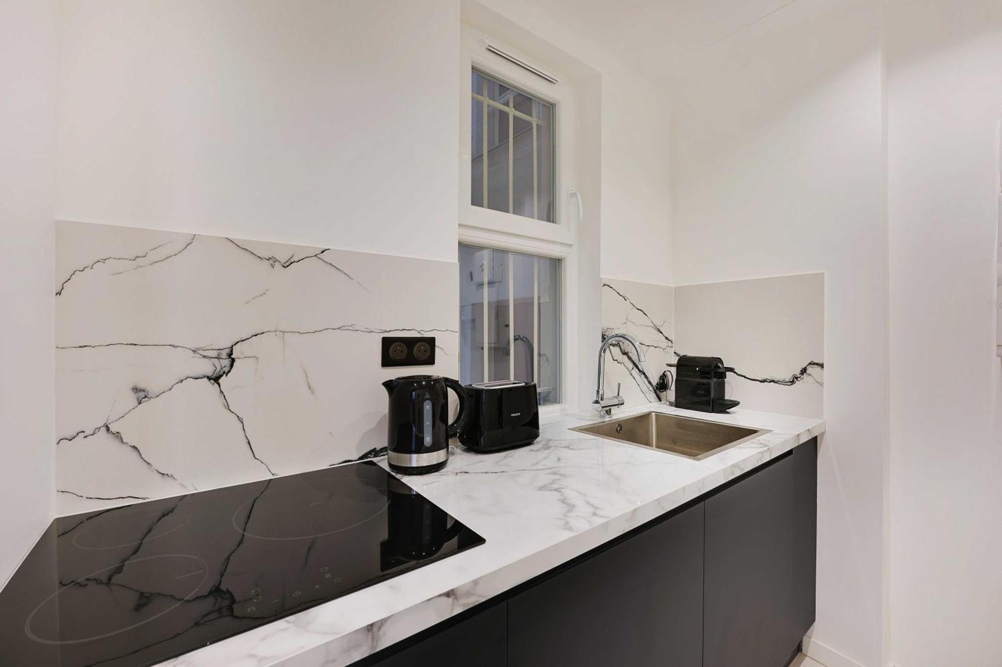 Amazing - 2br-6p - Gare Saint-lazare Appartamento Parigi