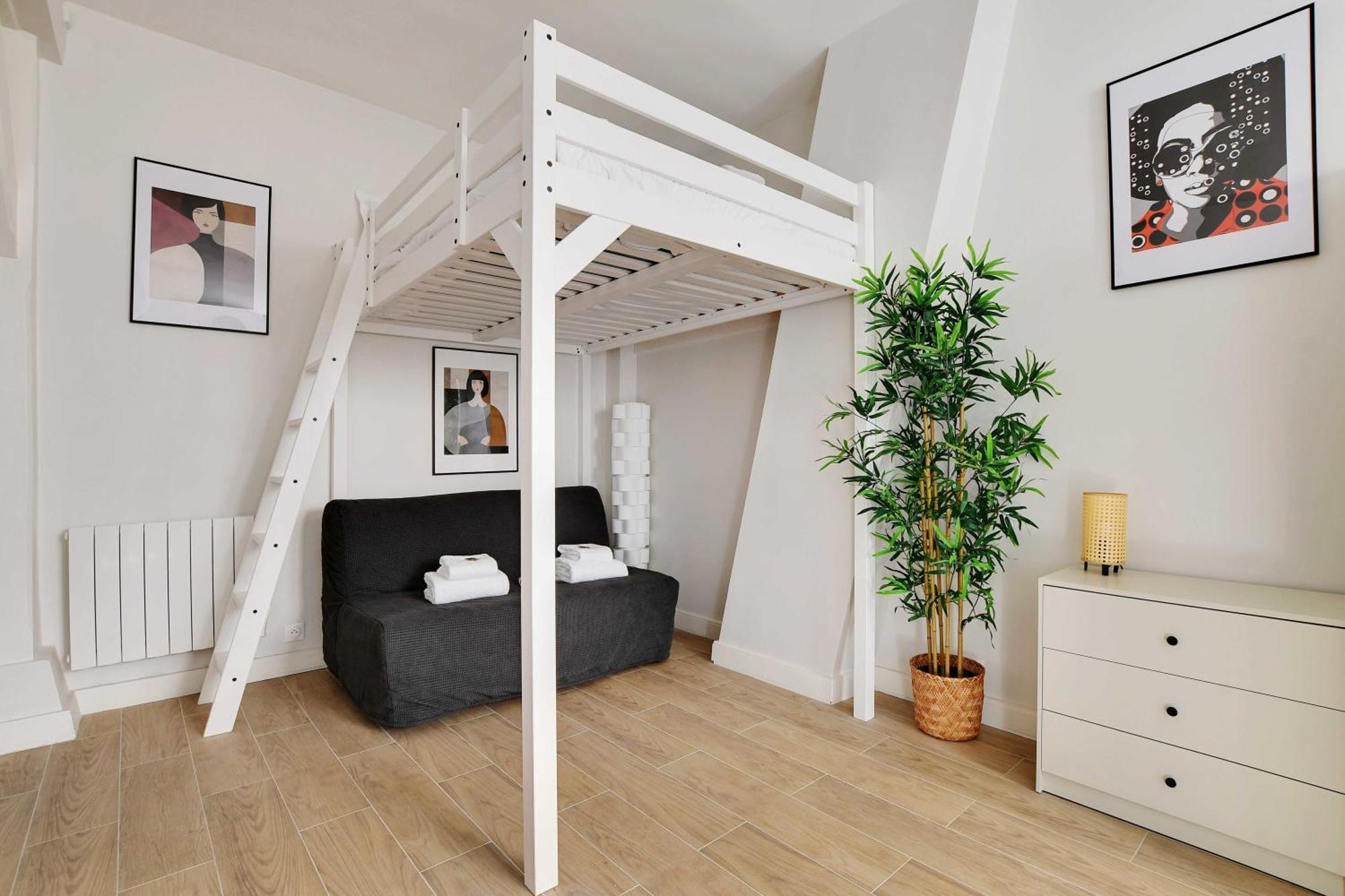 Studio With Garden - 4p - Canal St Martin Apartment