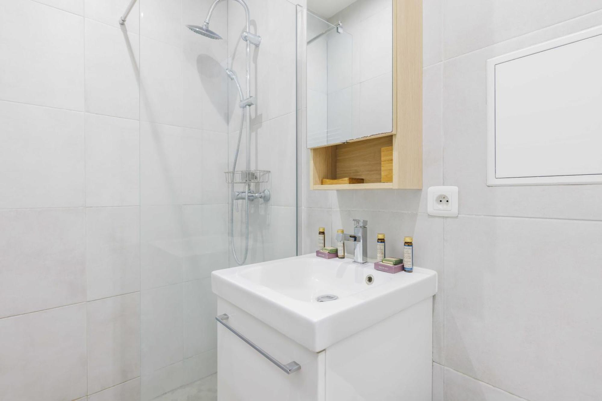 Charming Studio For Two People Jardin Du Luxembourg Appartamento Parigi