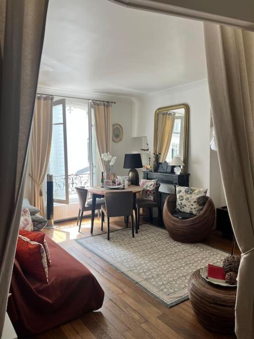 Appartamento Beautiful & Central Near Champs-elysees Parigi