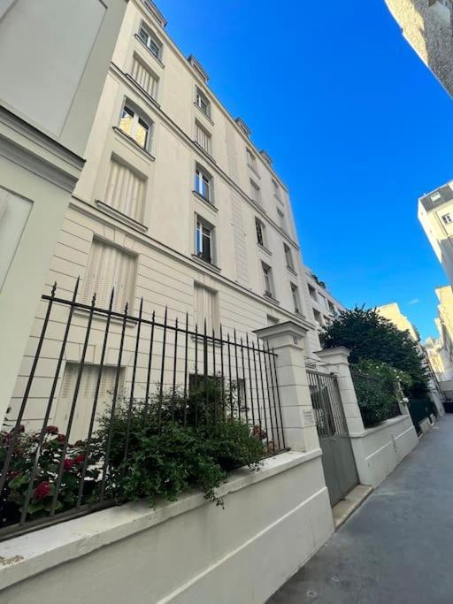 Appartamento Beautiful & Central Near Champs-elysees Parigi