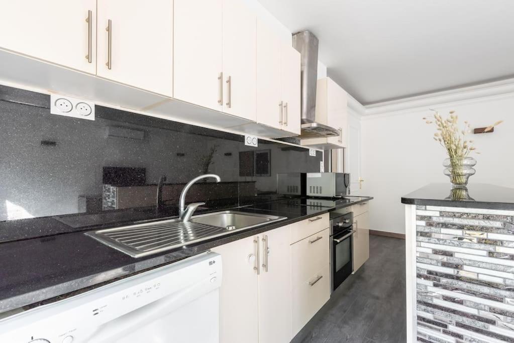 Apartment Ensoleille Buttes Chaumont -iv *