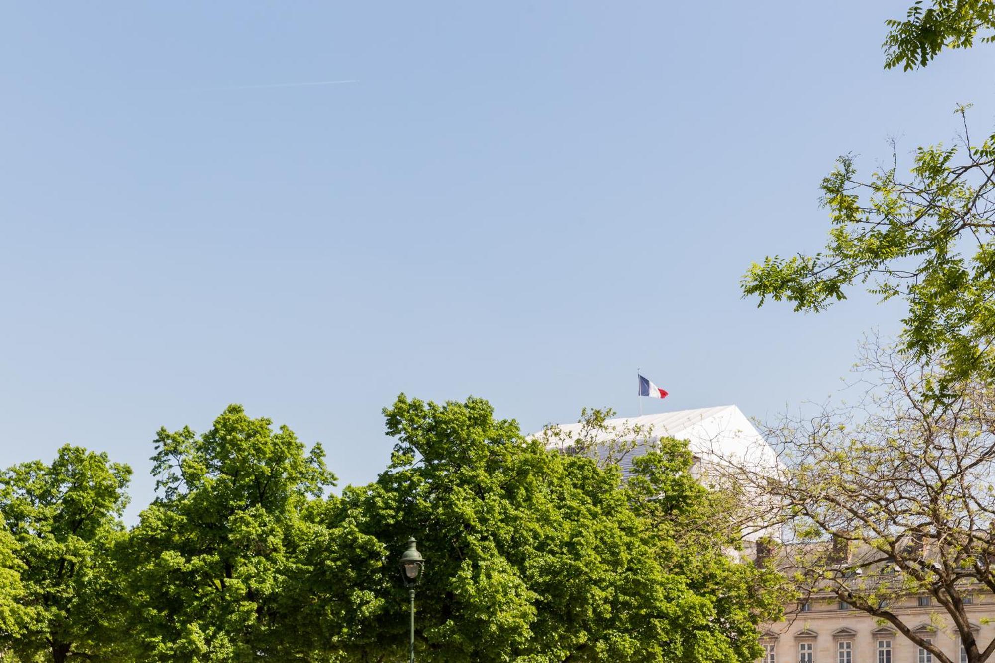 Veeve - Avenue To The Eiffel Tower * Parigi
