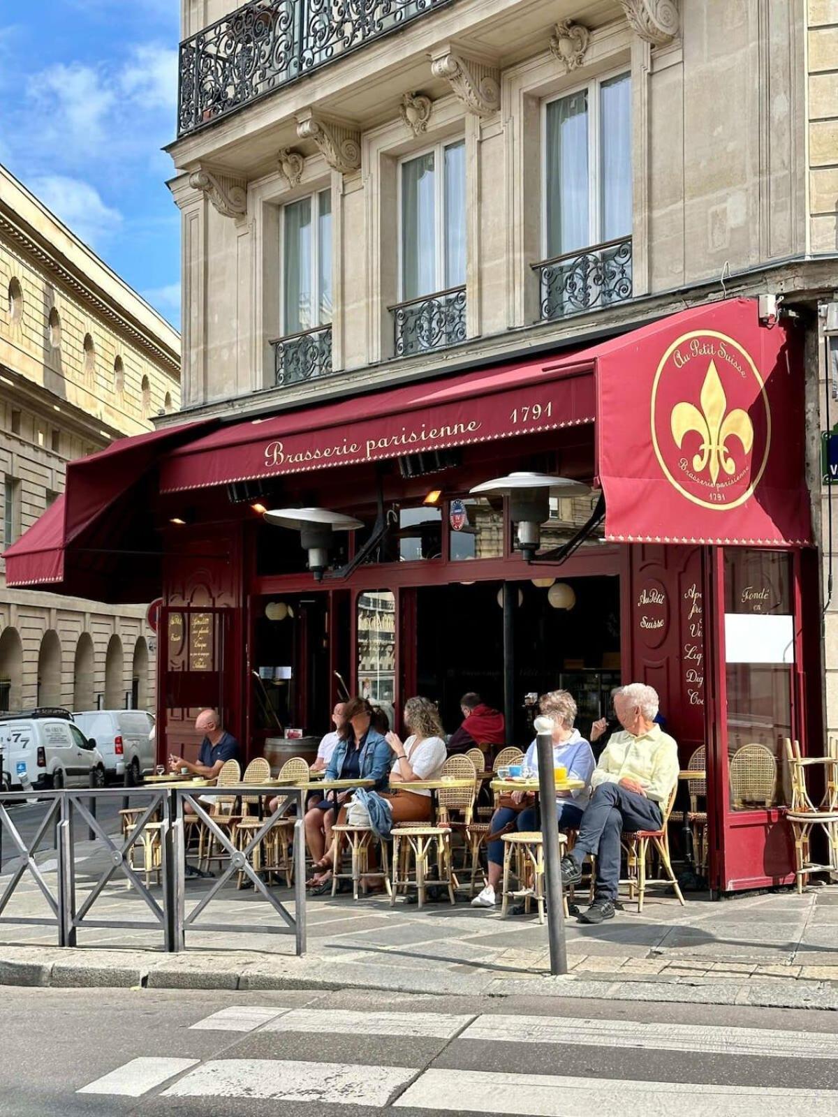 Luxembourg Garden Family Flat Delight Parigi