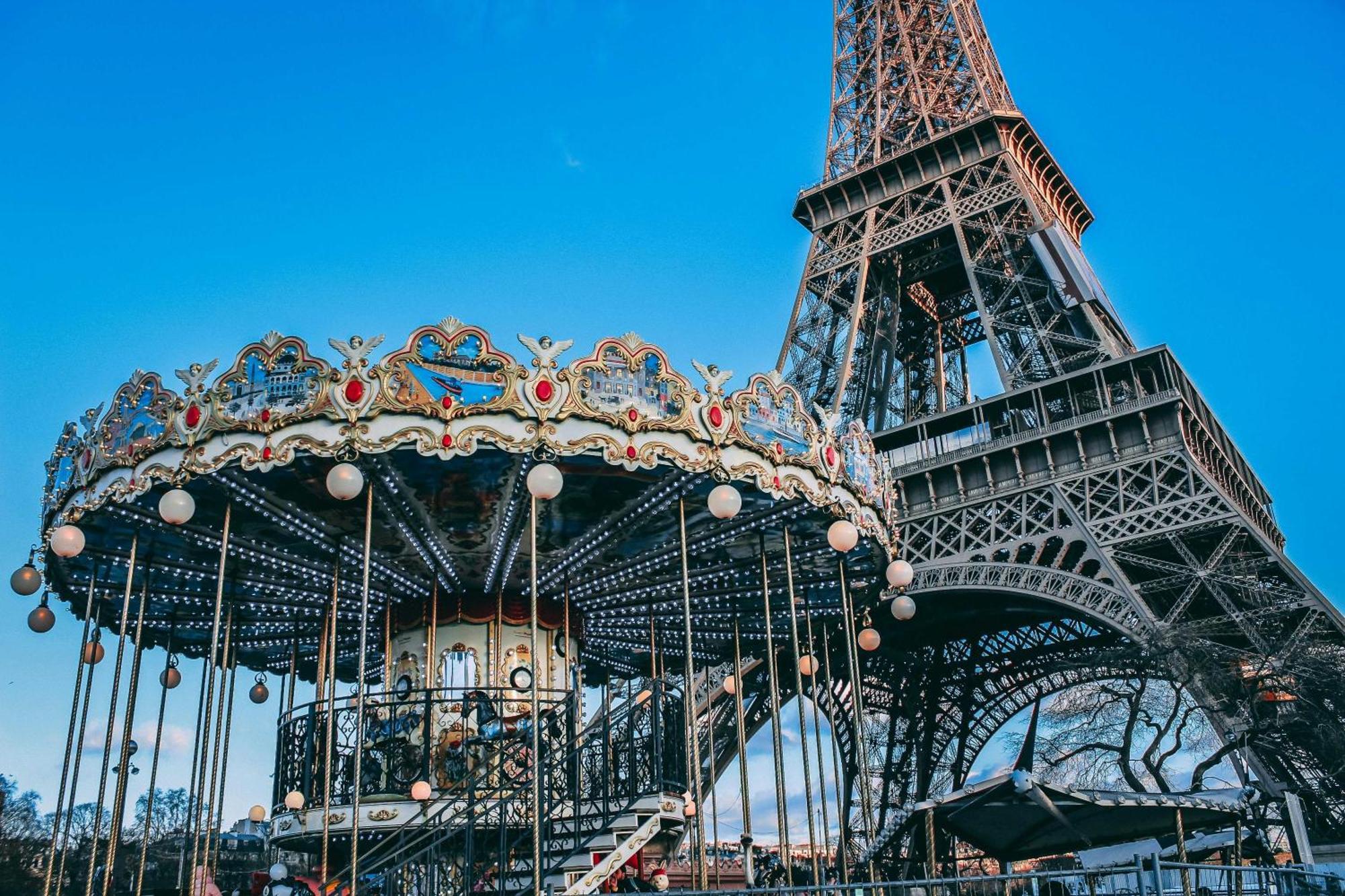 Elegant - 2bd - 8p - Eiffel Tower