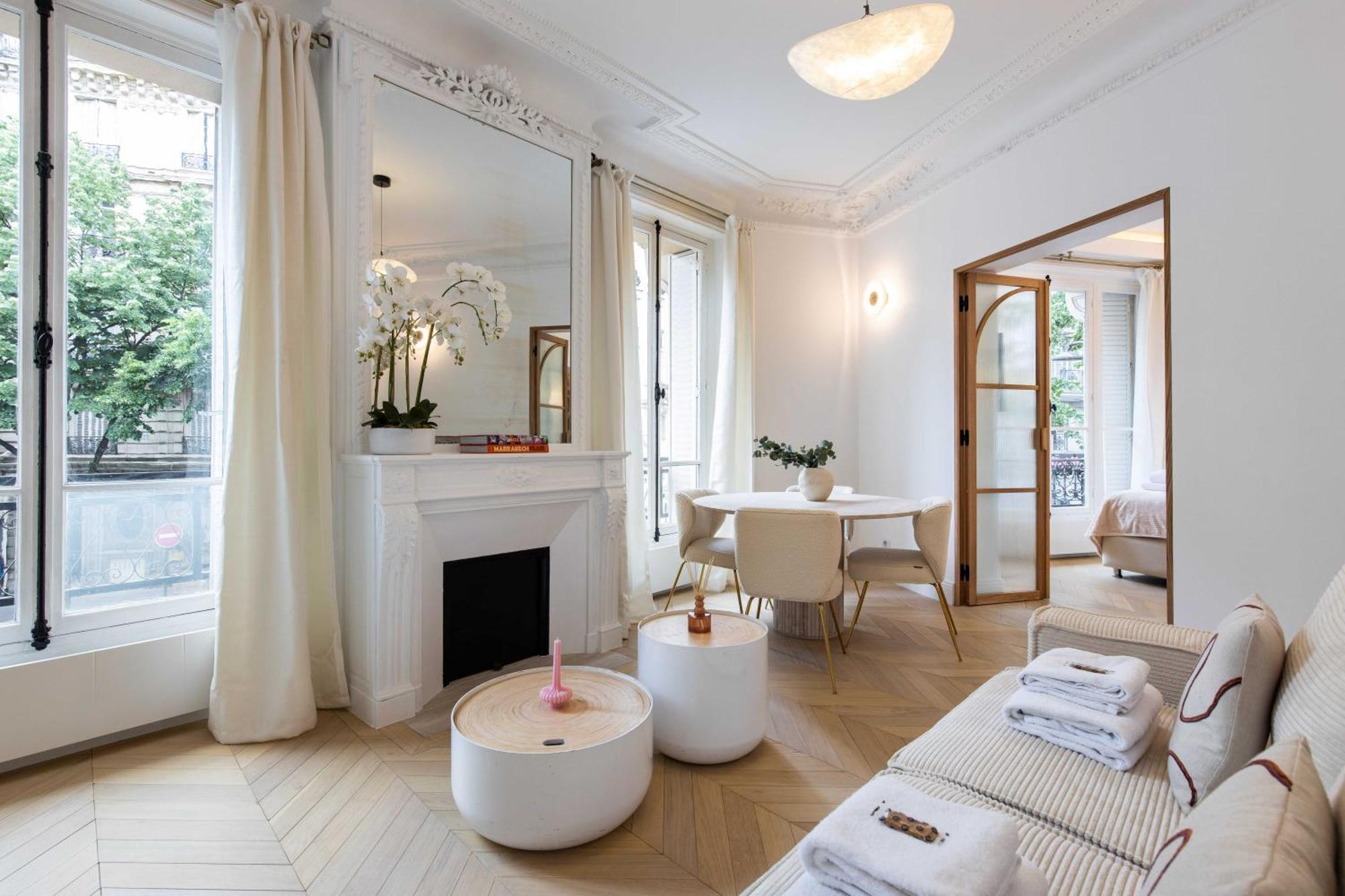 Apartment Charming Flat - 2bd-6p - Eiffel Tower Paris