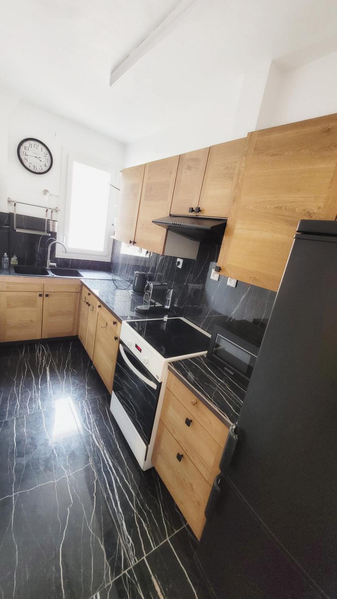 Appartamento Familial Refait A Neuf Centre 20eme *